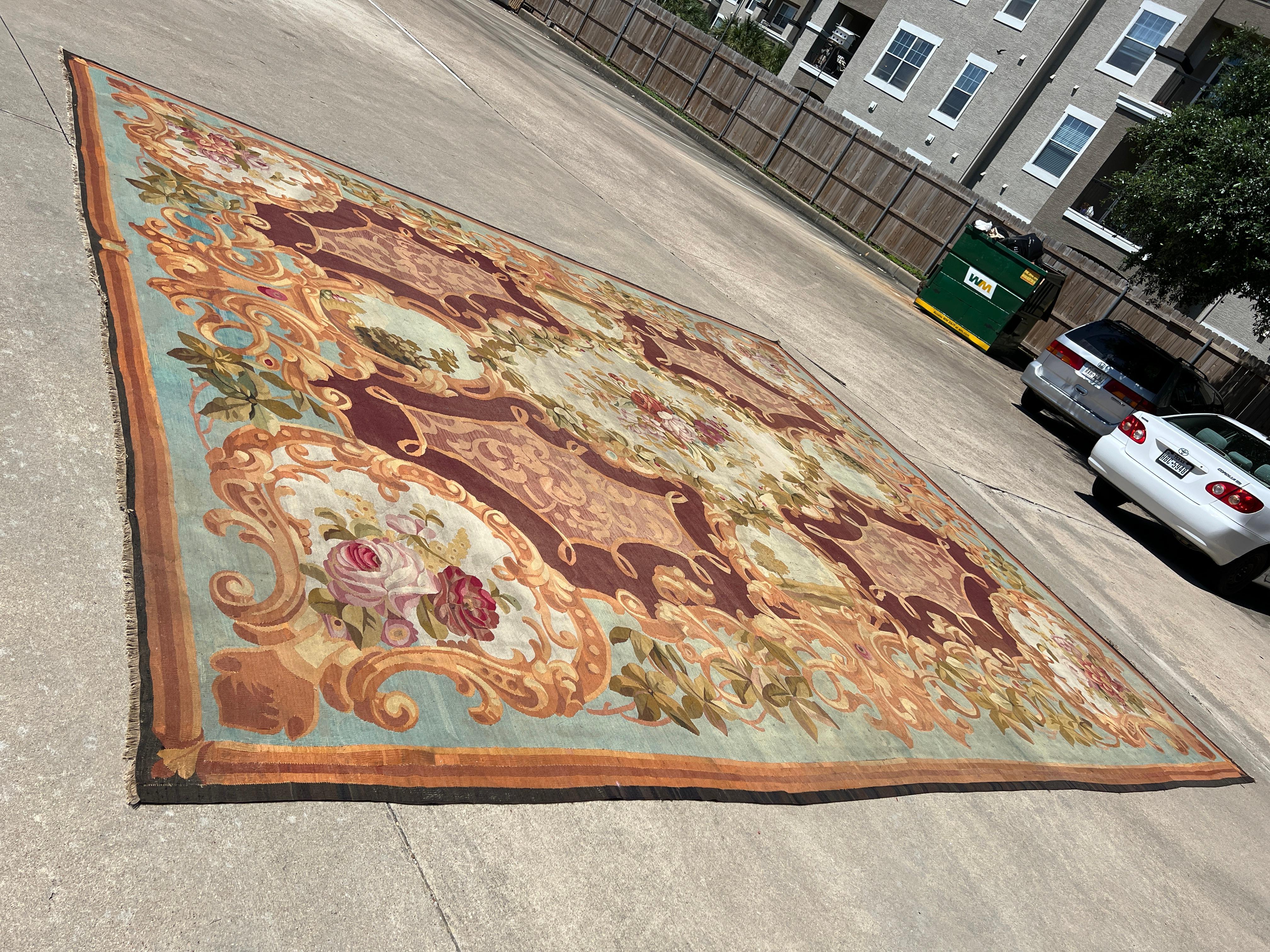 Lana Tappeto Aubusson francese Napoleone III del XIX secolo in vendita
