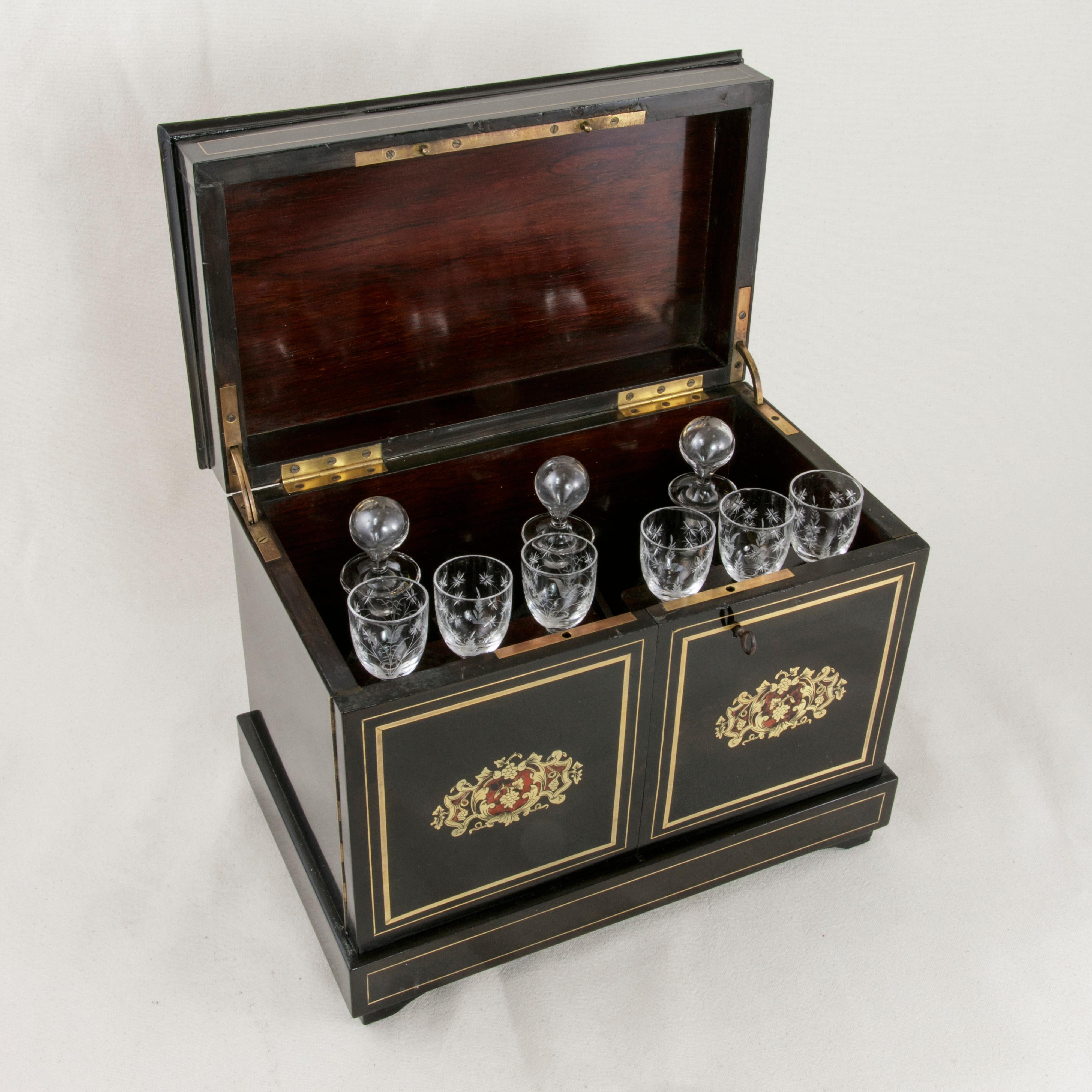 19th Century French Napoleon III Black Lacquer Cave a Liqueur or  Tantalus For Sale 6