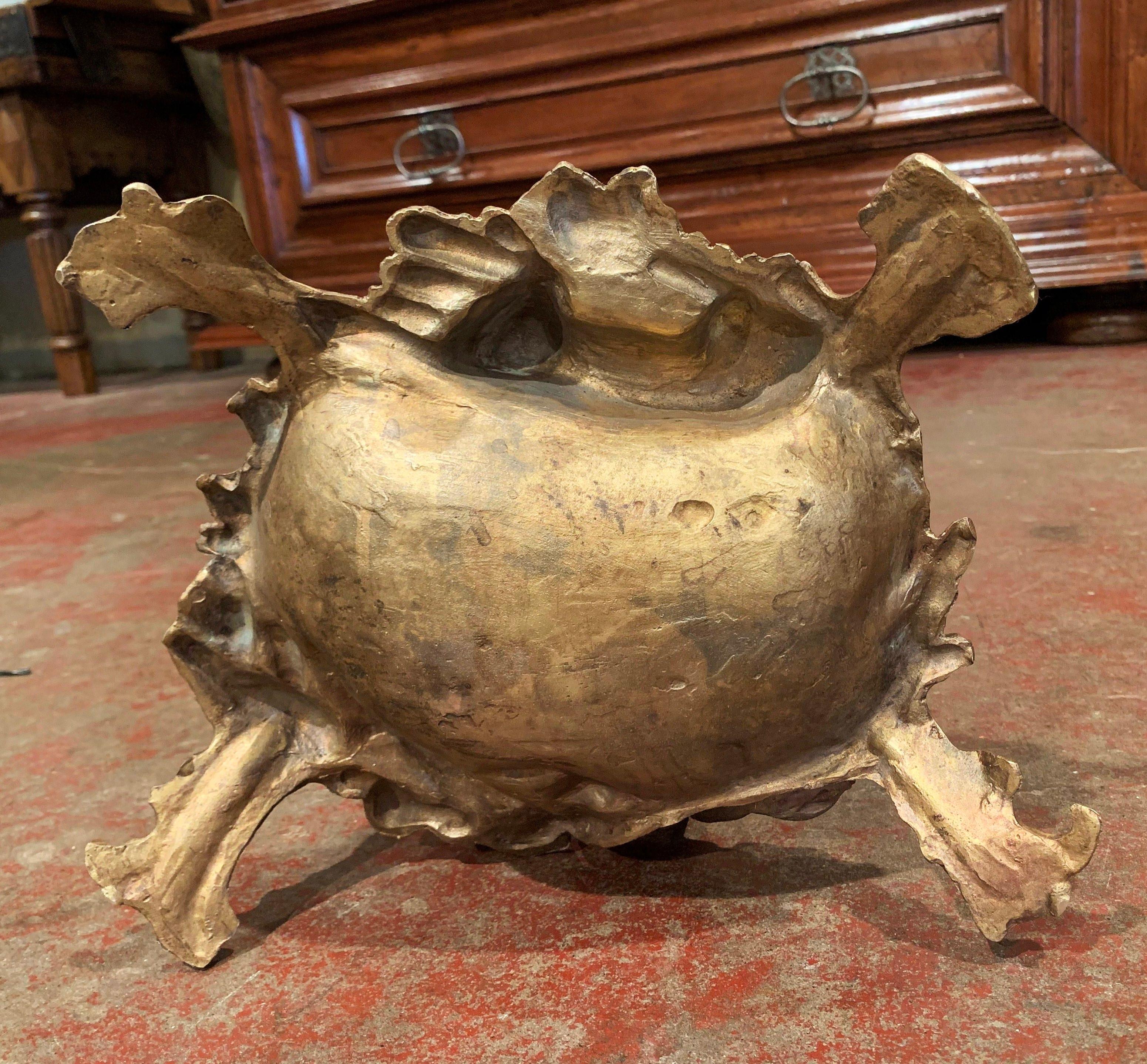 19th Century French Napoleon III Bronze Umbrella Stand with Hunt Motifs For Sale 5