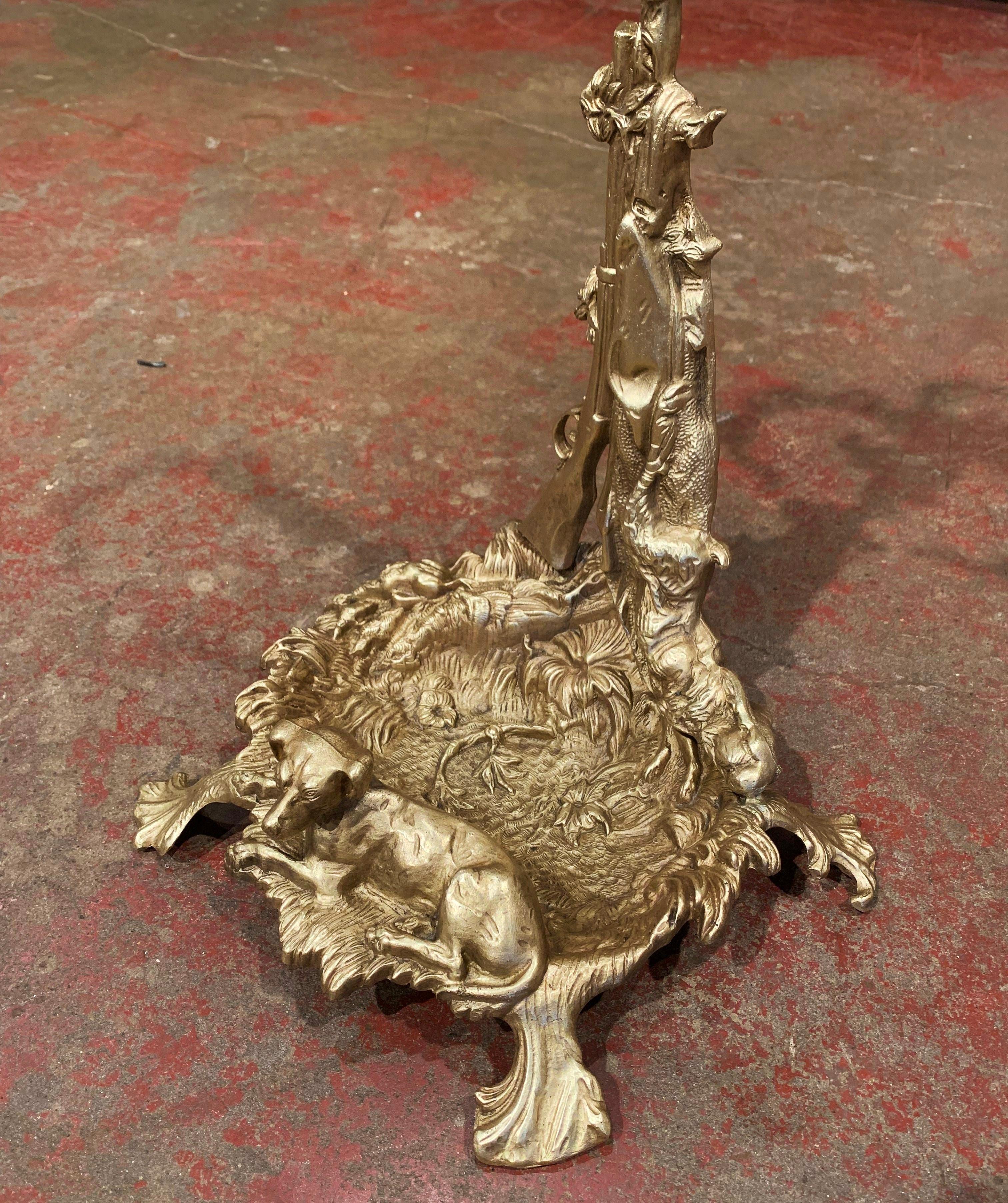 19th Century French Napoleon III Bronze Umbrella Stand with Hunt Motifs For Sale 1