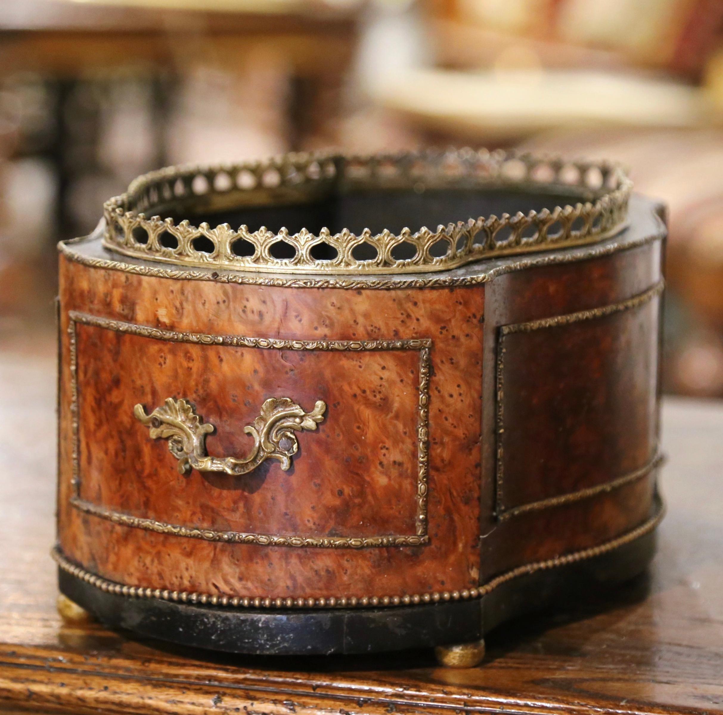 19th Century French Napoleon III Burl Walnut and Bronze Bombe Jardinière 2