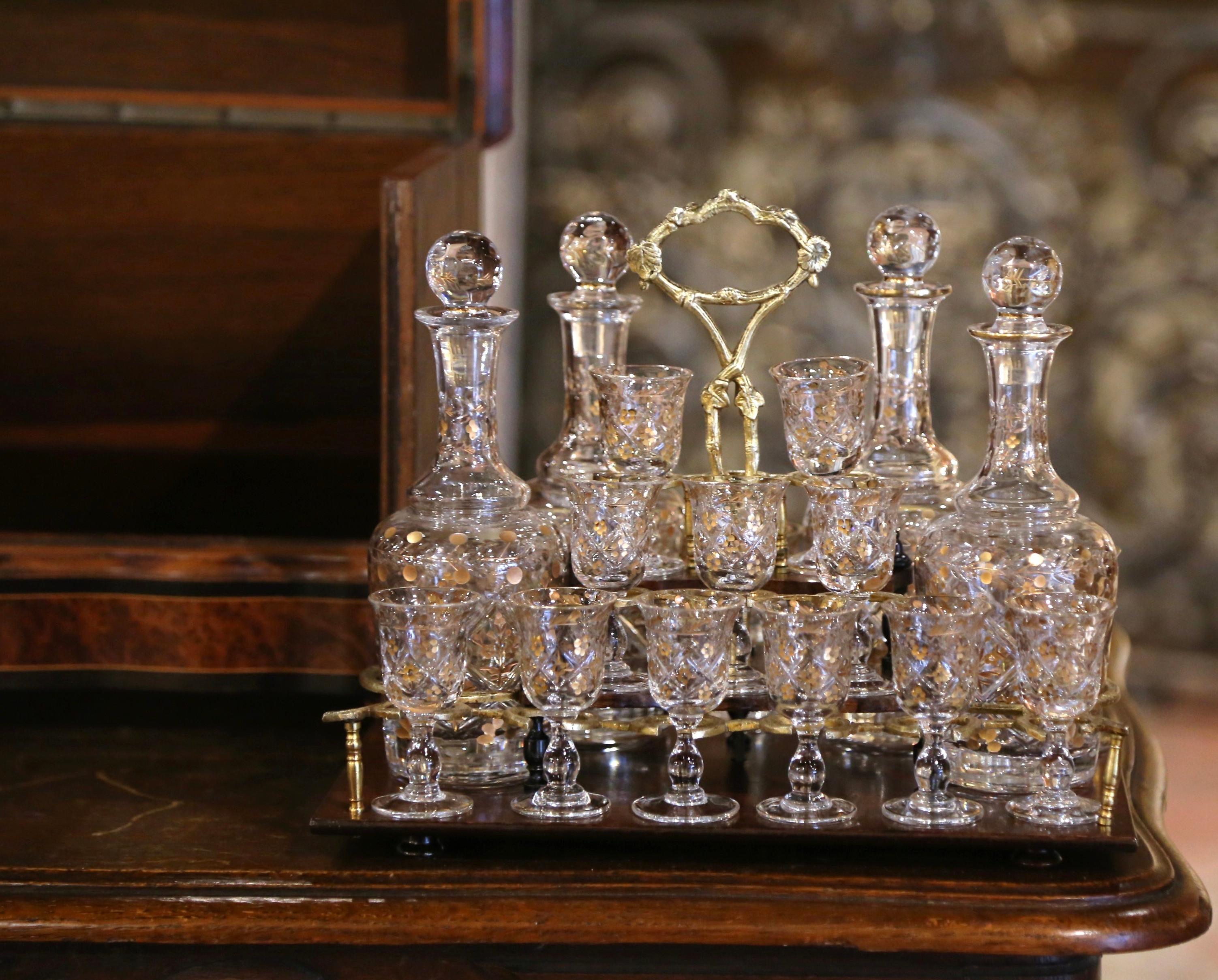 Cave à Liqueur complète en ronce de noyer incrustée Napoléon III du 19ème siècle en vente 2