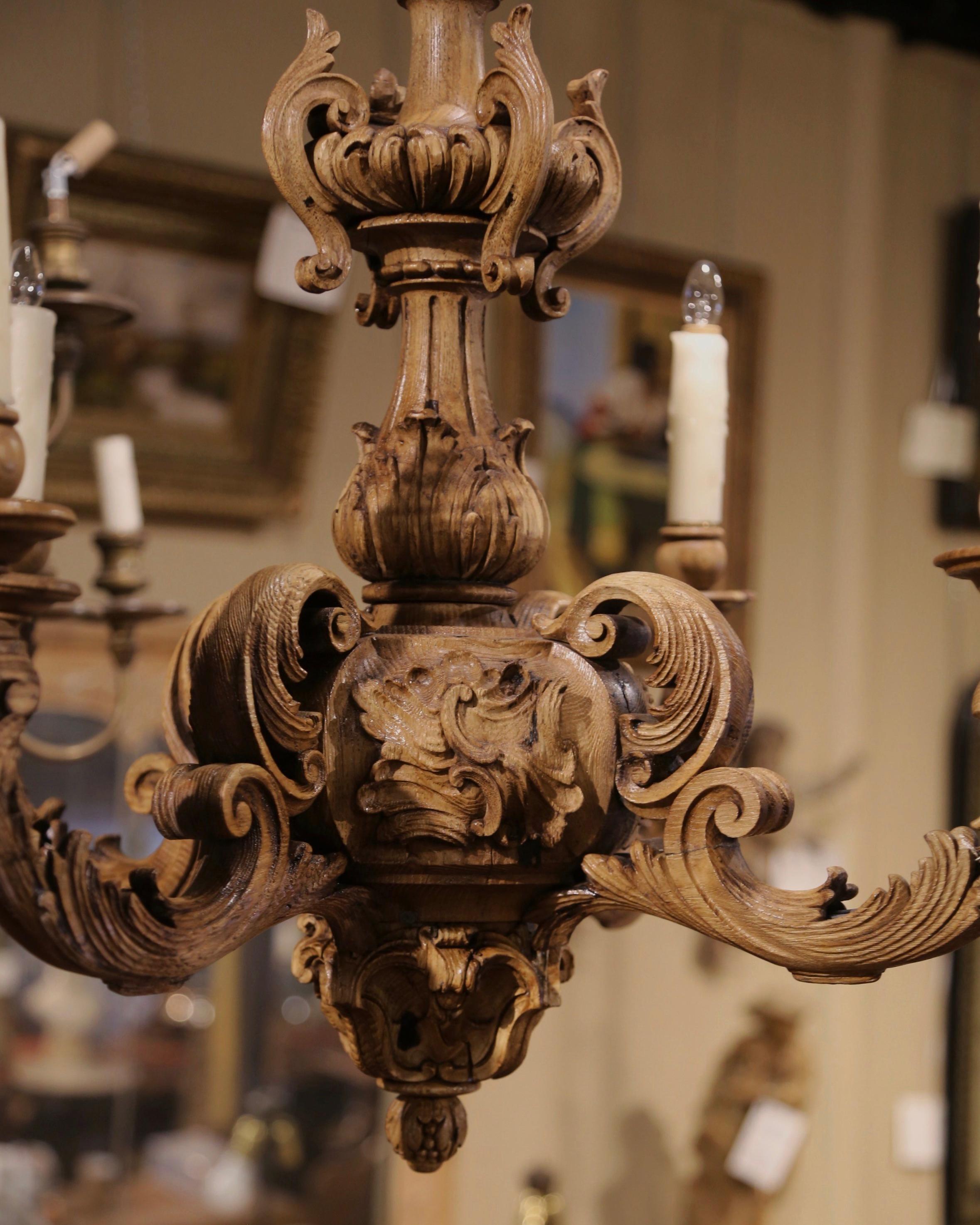 19th Century French Napoleon III Carved Bleached Oak Four-Light Chandelier In Excellent Condition For Sale In Dallas, TX