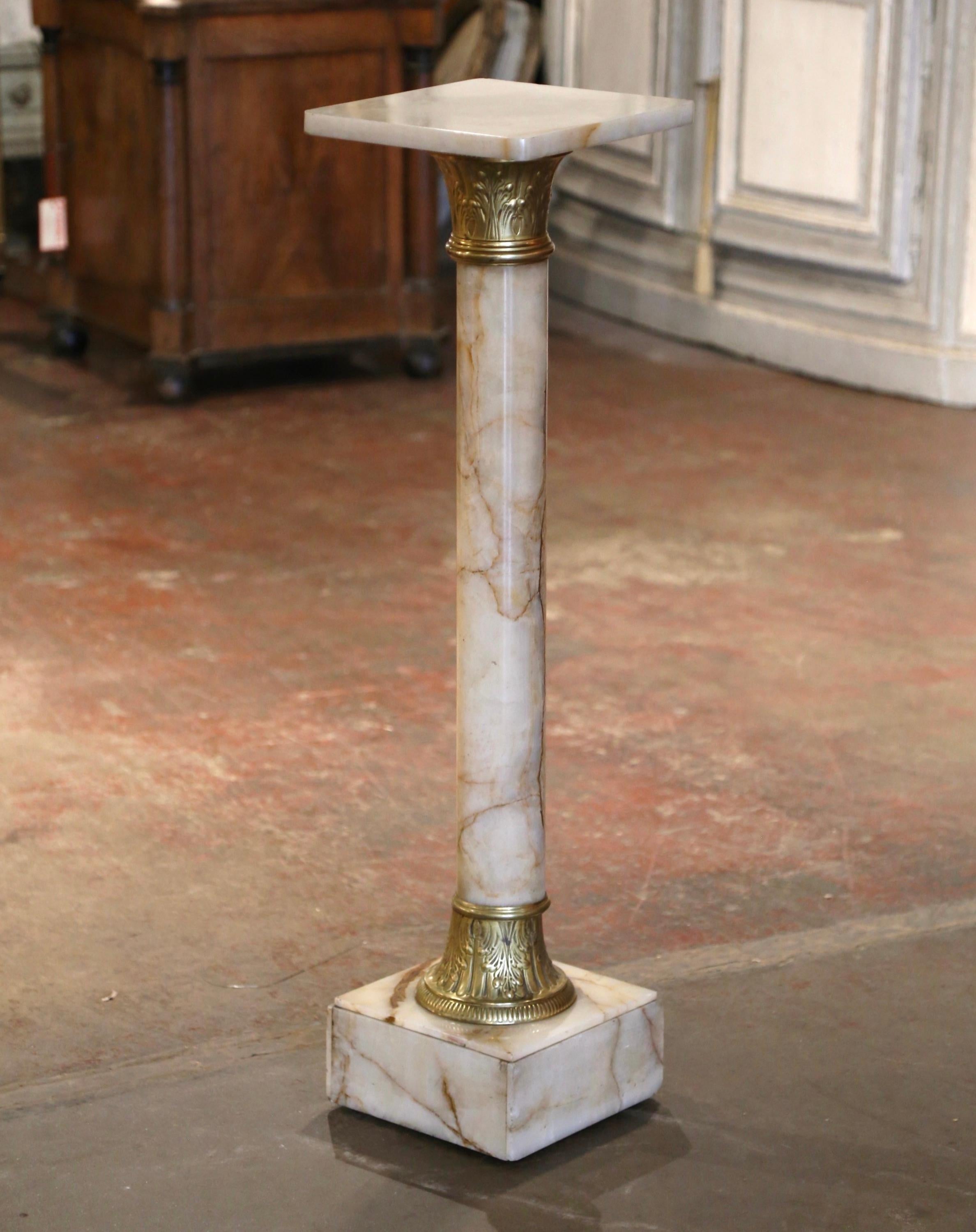 Tavolo con piedistallo Selette in marmo e bronzo intagliato Napoleone III del XIX secolo In condizioni ottime in vendita a Dallas, TX