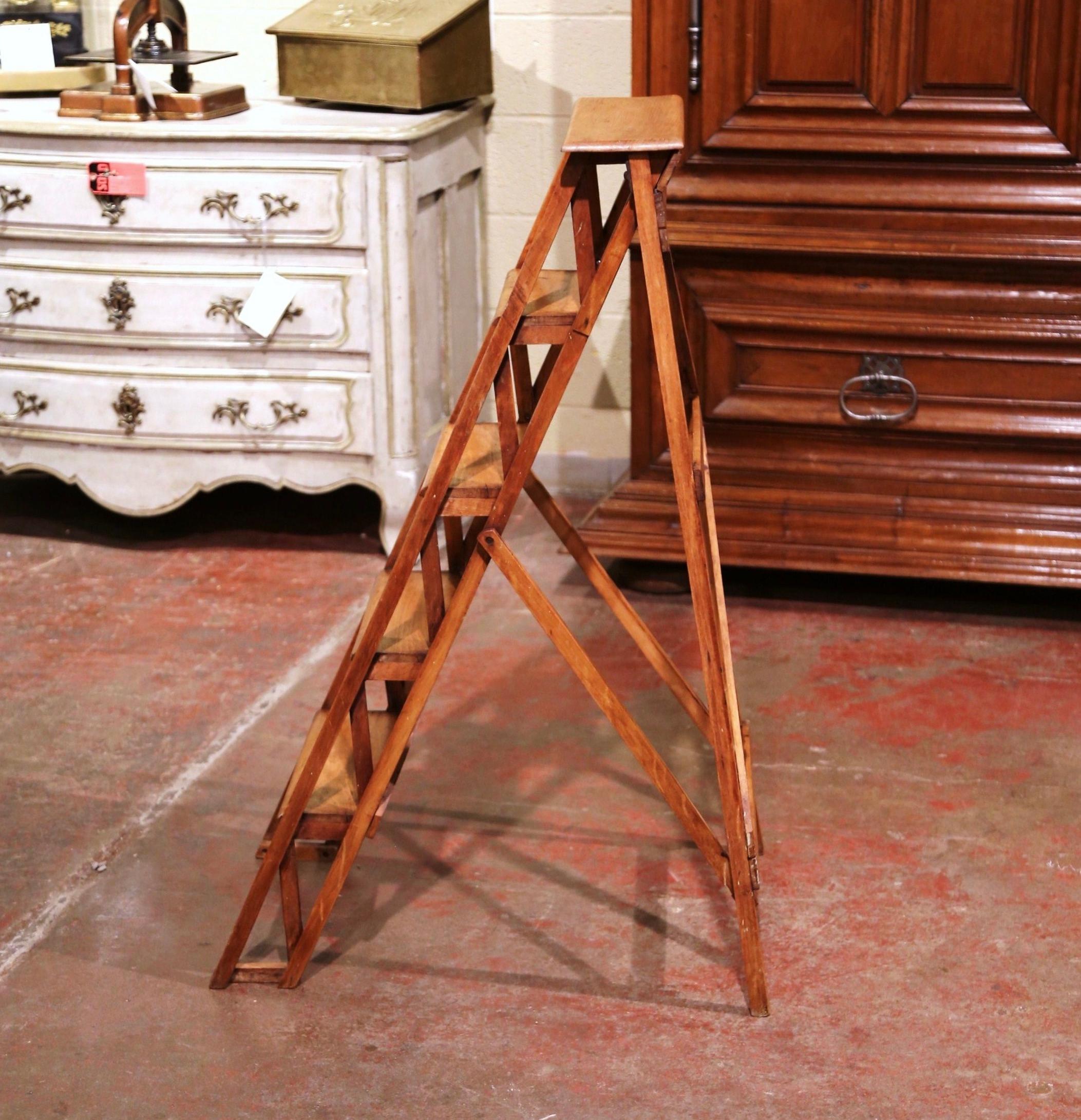 Hand-Carved 19th Century French Napoleon III Carved Walnut Folding Library Five-Step Ladder