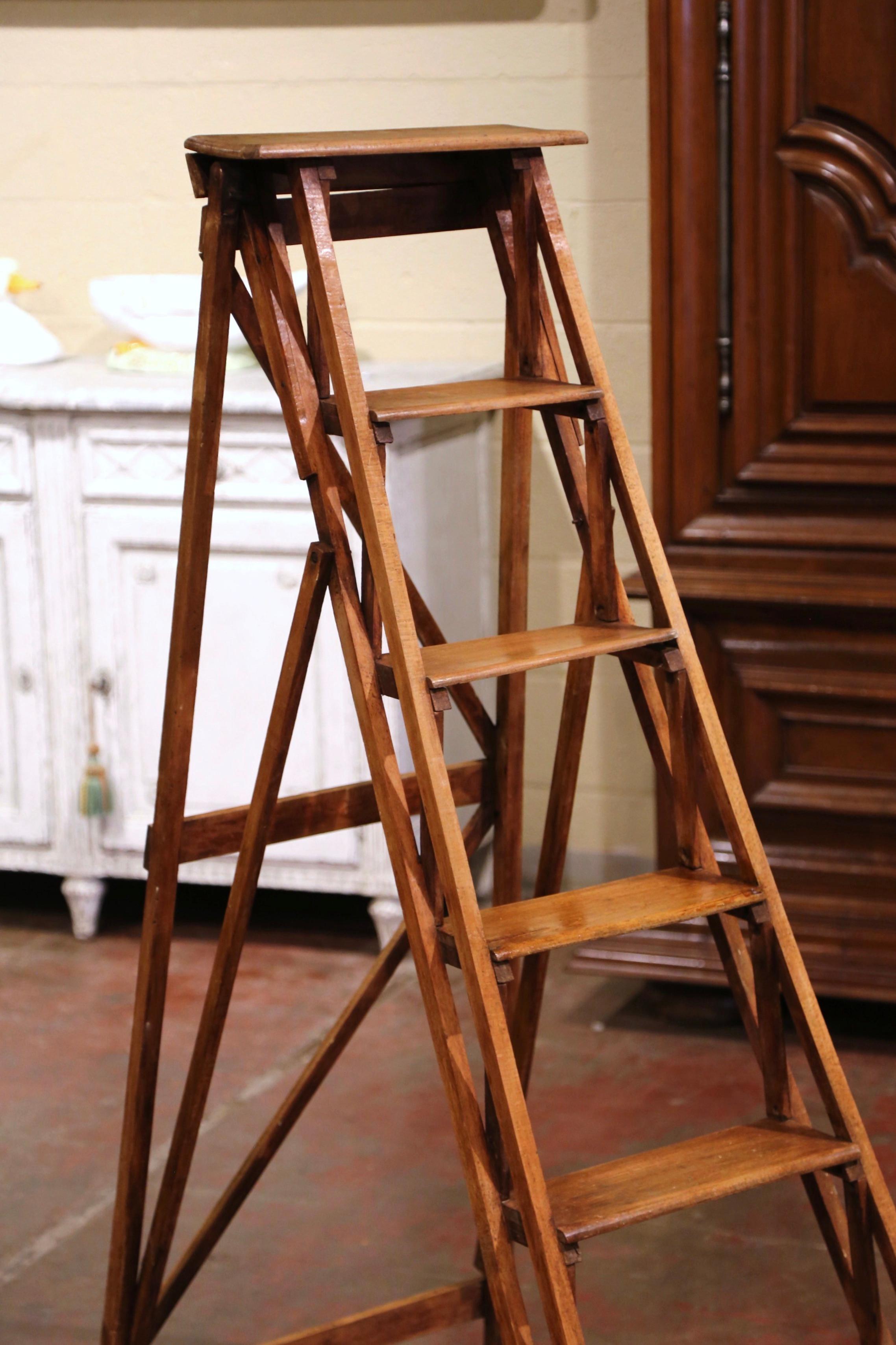 Hand-Carved 19th Century French Napoleon III Carved Walnut Folding Library Six-Step Ladder