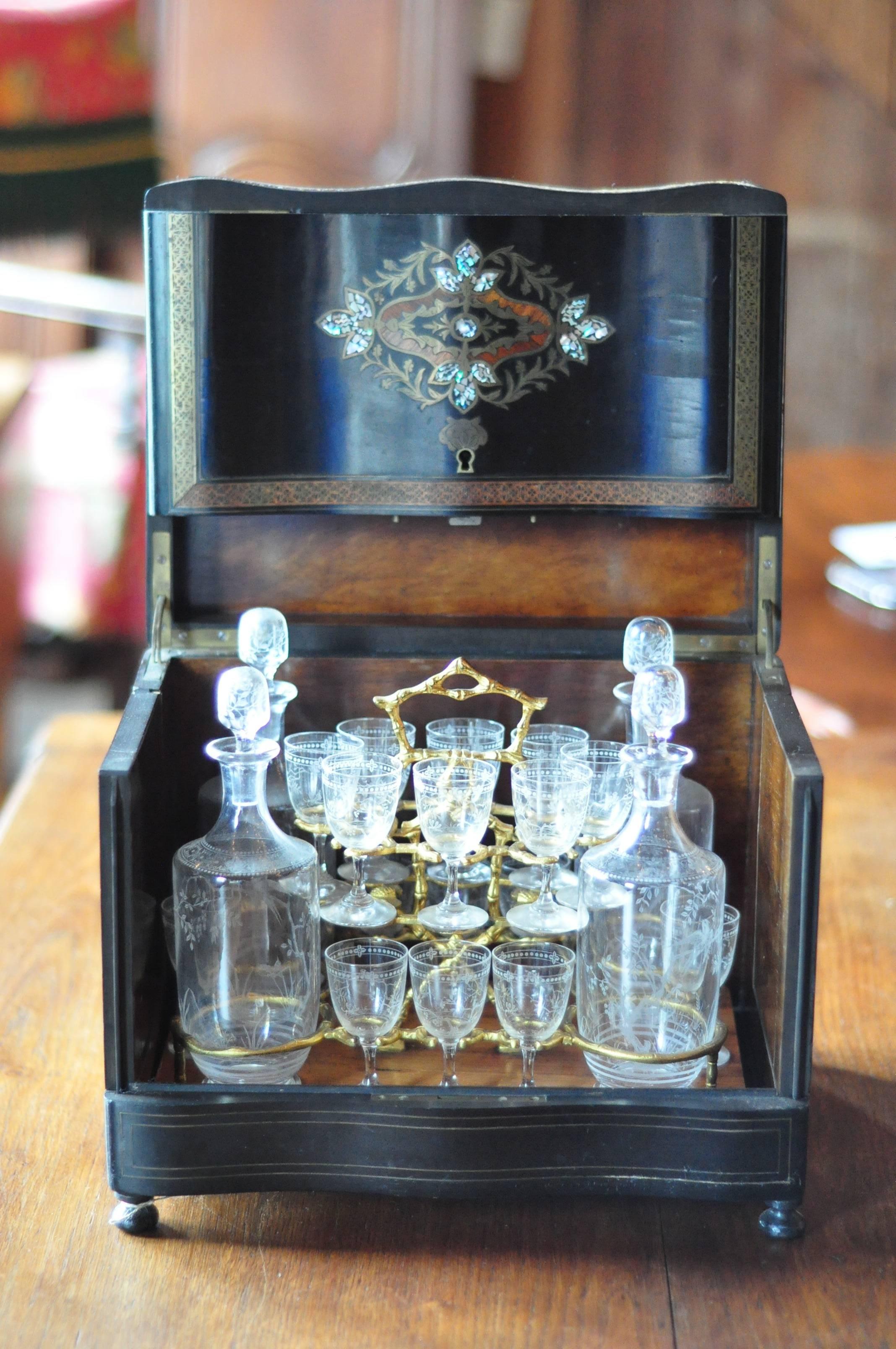 19th Century French Napoleon III Cave a Liqueur For Sale 2