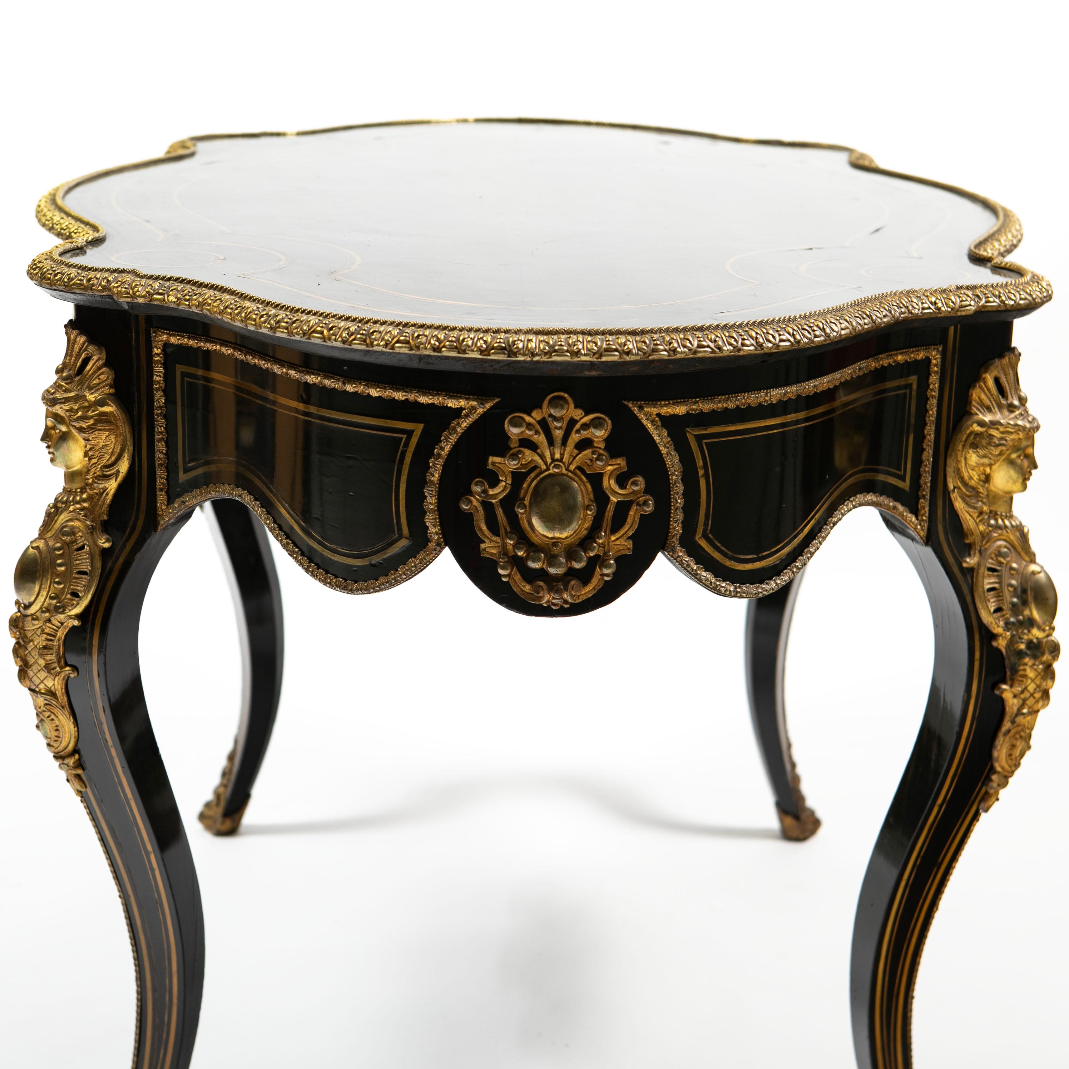 Bronze doré Français Napoléon III  Table centrale noire en vente