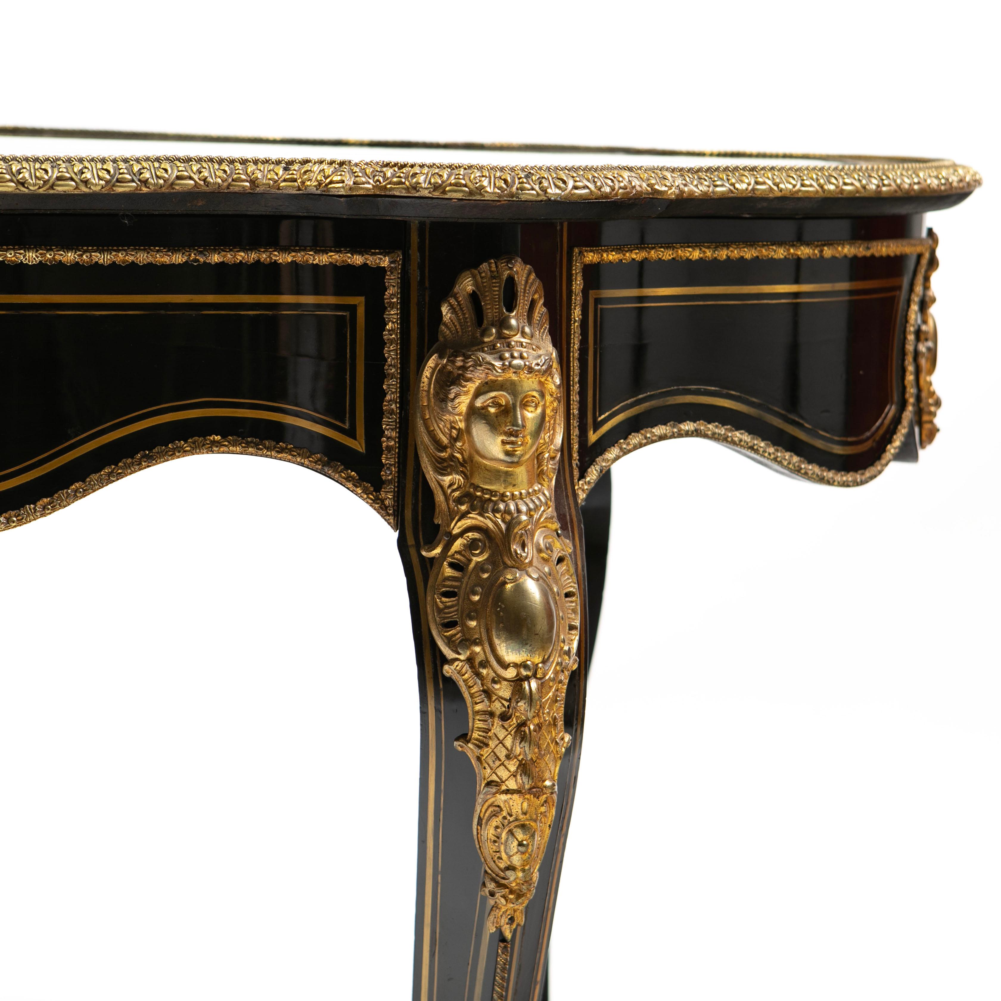 Français Napoléon III  Table centrale noire en vente 2