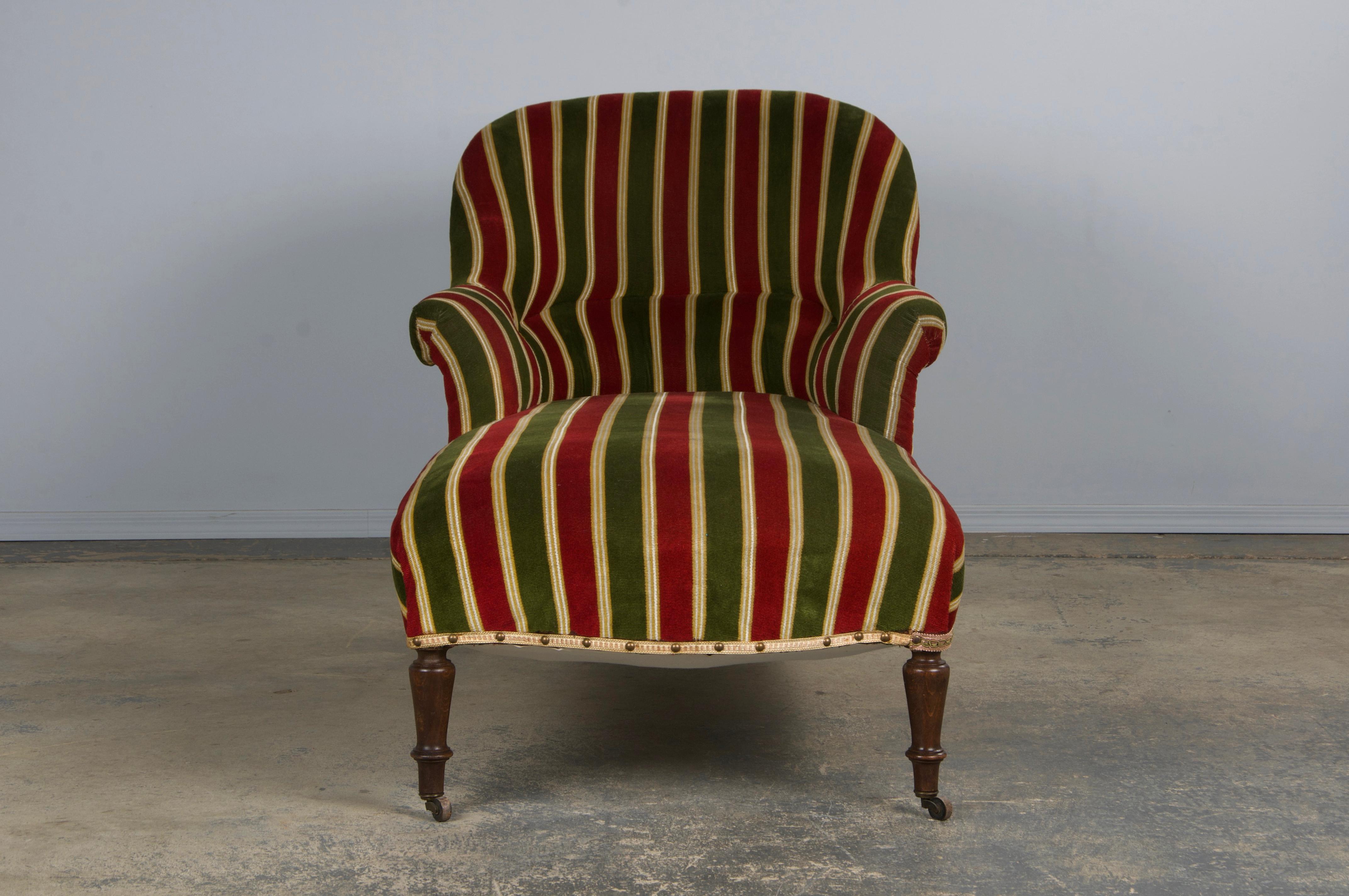 19th Century French Napoleon III Chaise Lounge in Striped Velvet For Sale 5