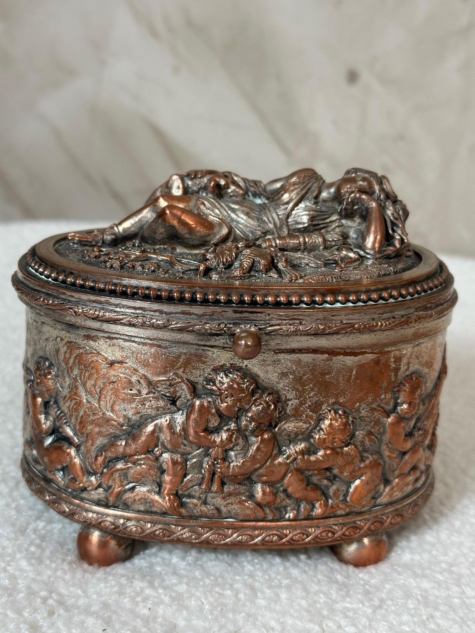 19. Jahrhundert Französisch Napoleon III Kupferschmuck Boxe, 1870er Jahre im Angebot 2