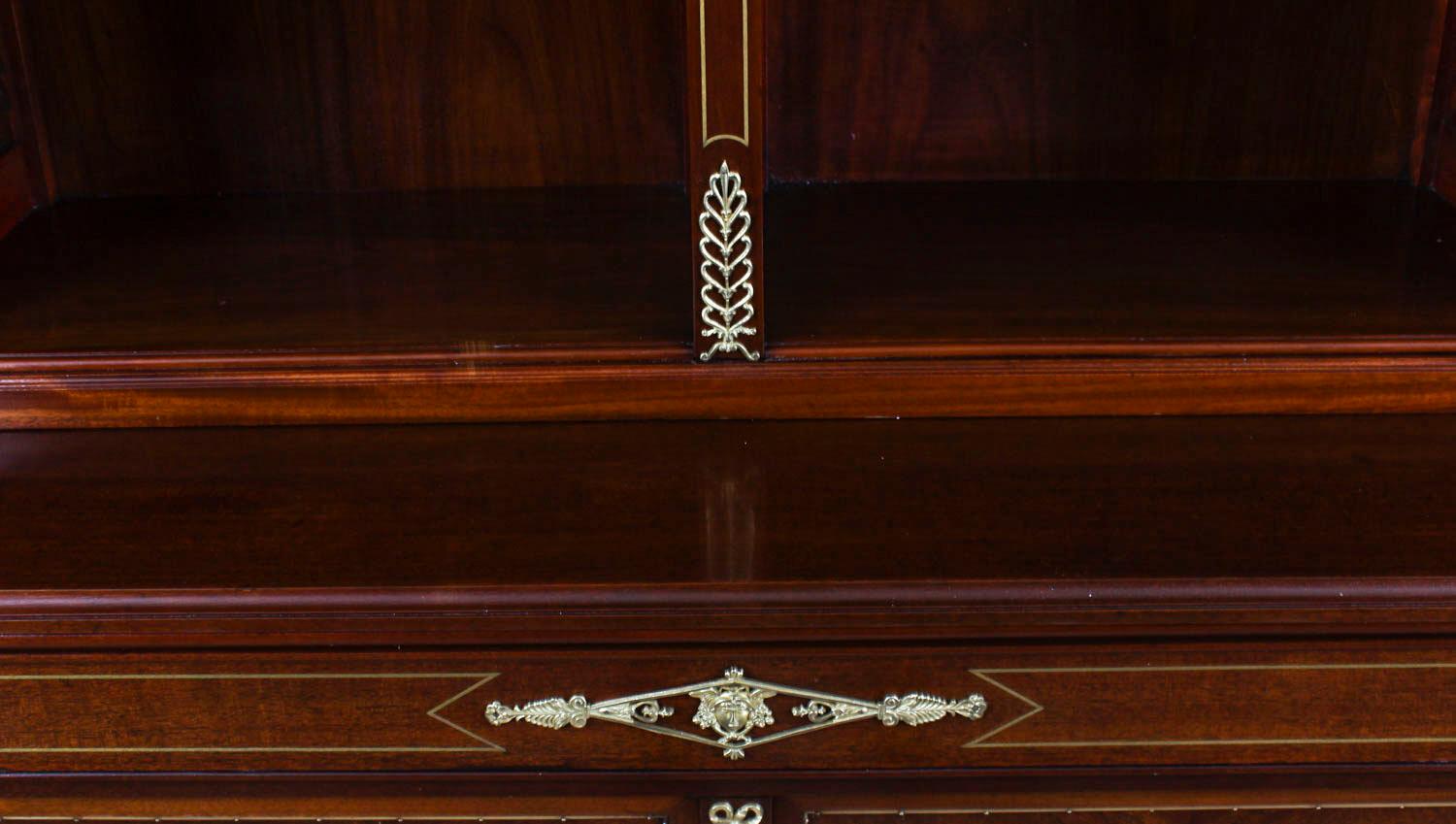 19th Century French Napoleon III Empire Mahogany Bookcase Cabinet In Good Condition In London, GB