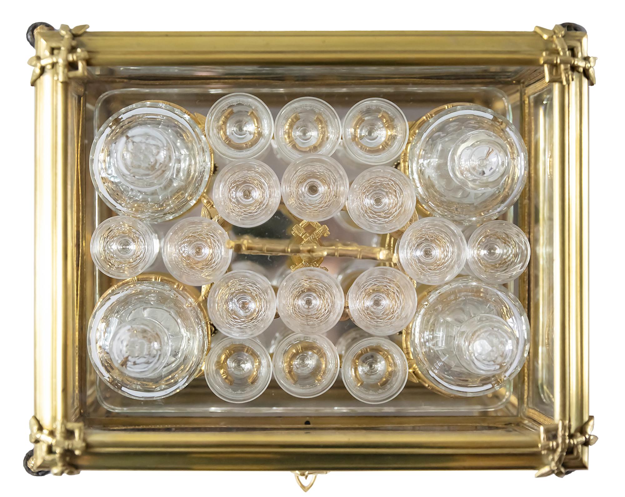 Doré Boîte à liqueur française Napoléon III du 19ème siècle en bronze doré et verre