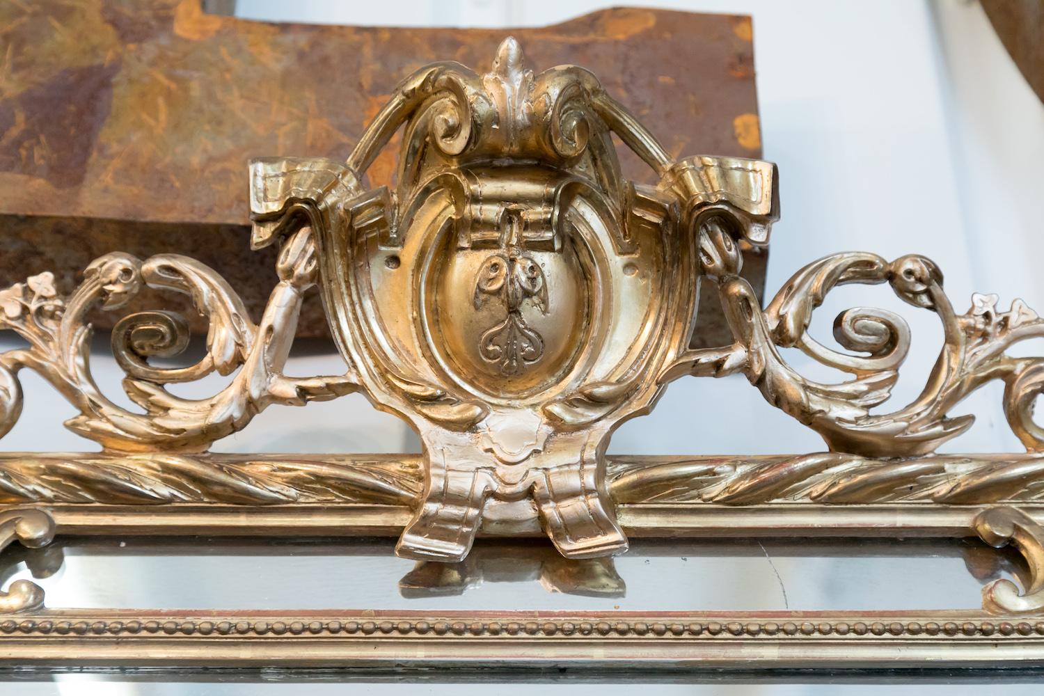 19. Jahrhundert Französisch Napoleon III Giltwood Pareclose Spiegel im Angebot 1