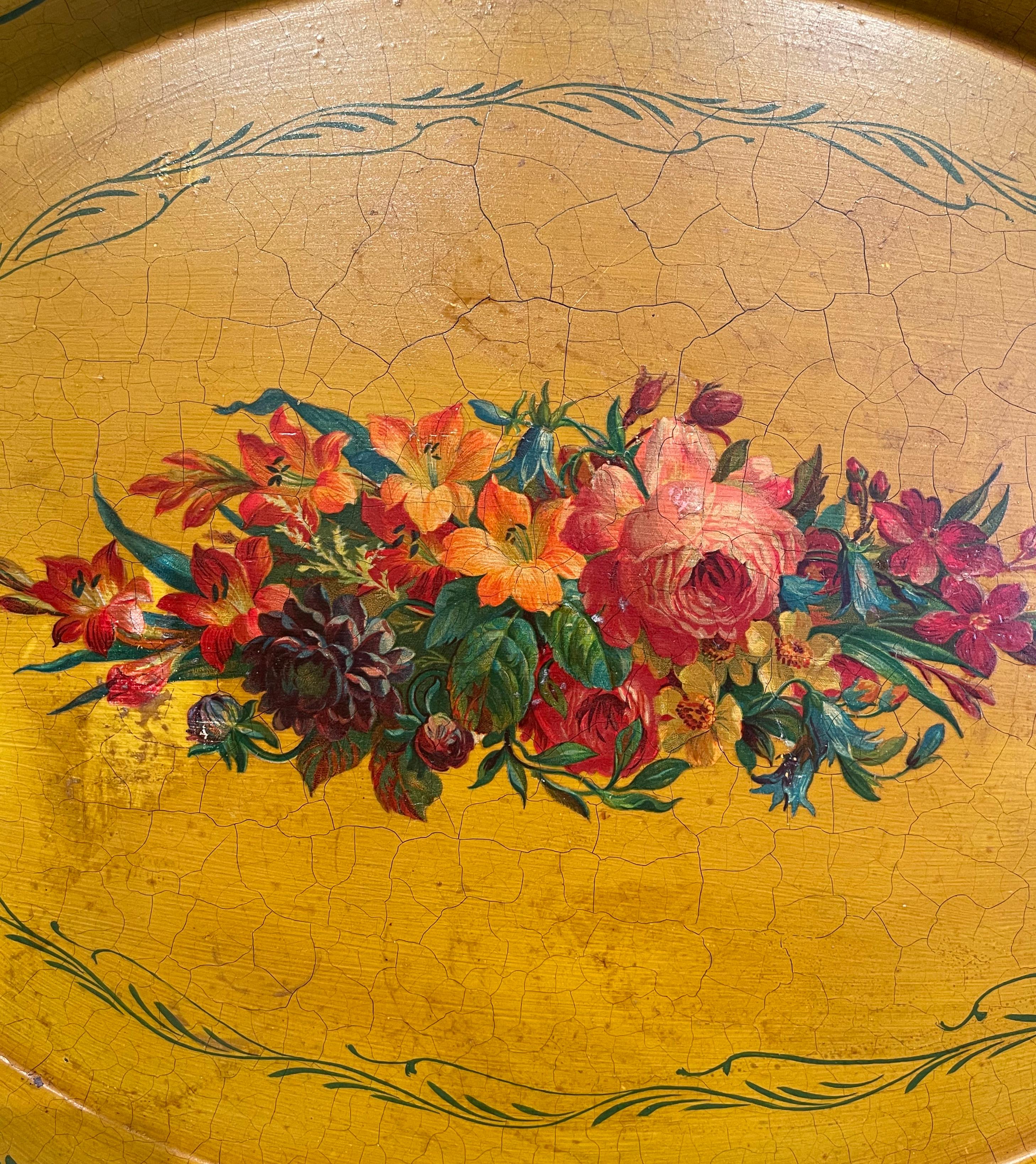19th Century French Napoleon III Hand Painted Oval Tole Tray with Floral Motifs In Excellent Condition For Sale In Dallas, TX