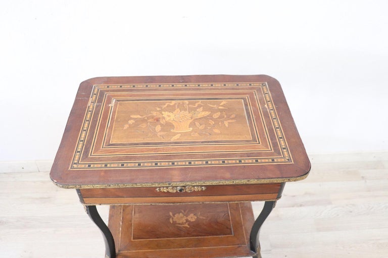 19th Century French Napoleon III Inlaid Wood with Golden Bronzes Vanities Table In Fair Condition For Sale In Bosco Marengo, IT