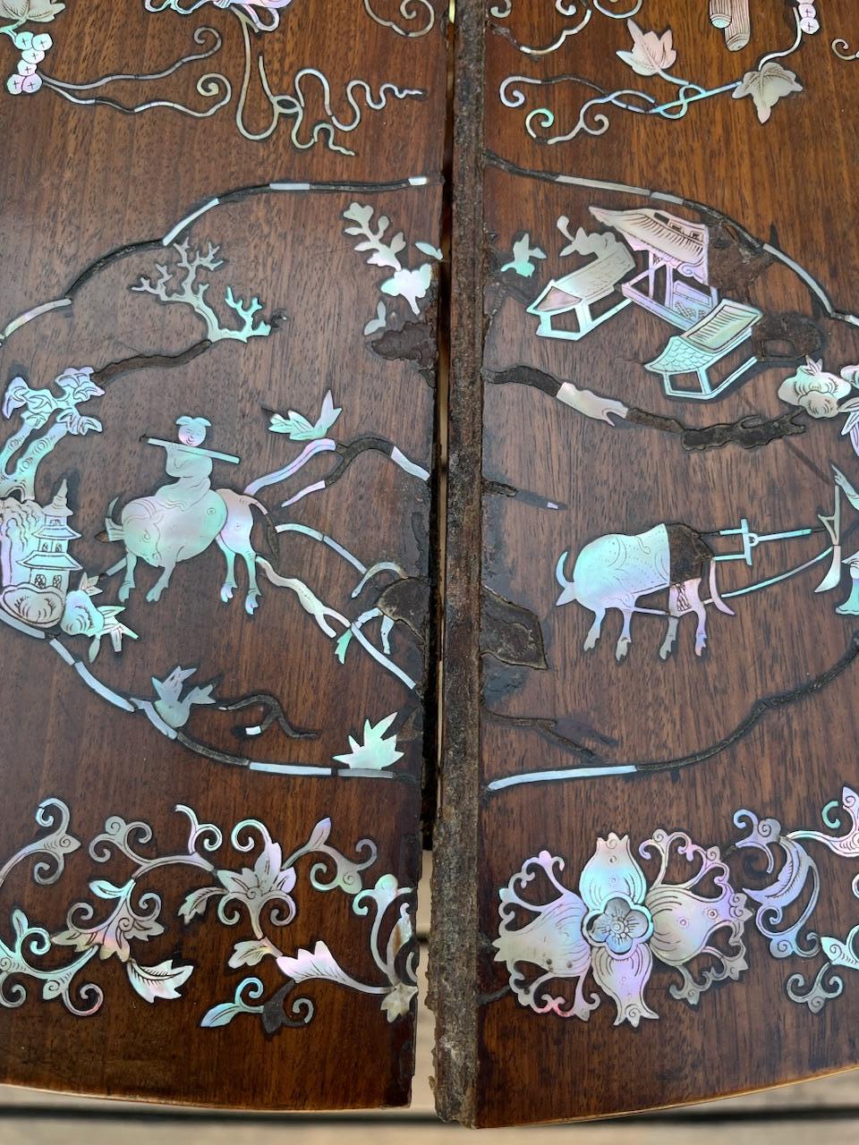 19th century French Napoleon III Inlay and Walnut Gueridon, 1870s en venta 2