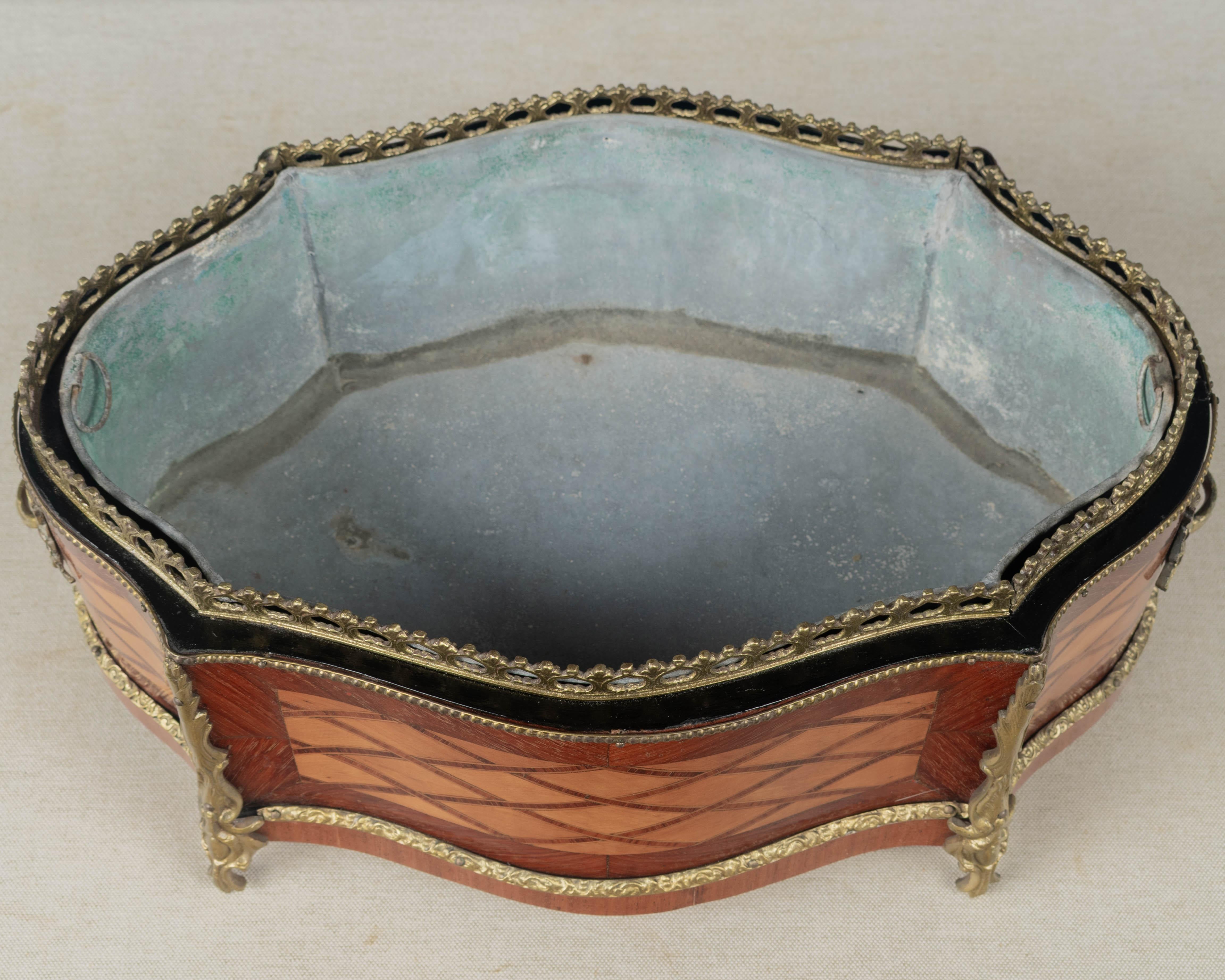 19th Century French Napoleon III Jardinière or Cachepot in vendita 2