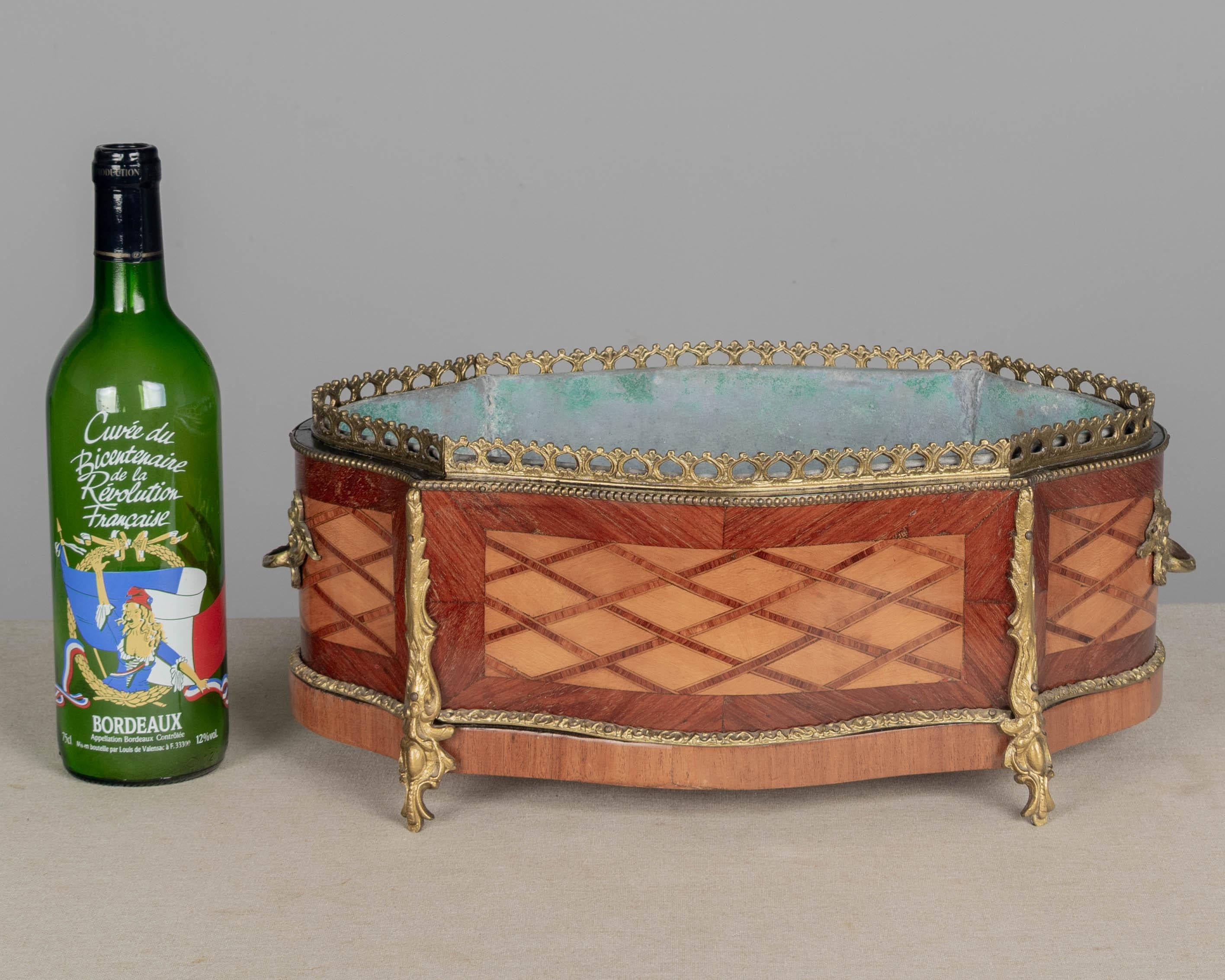 19th Century French Napoleon III Jardinière or Cachepot in vendita 5