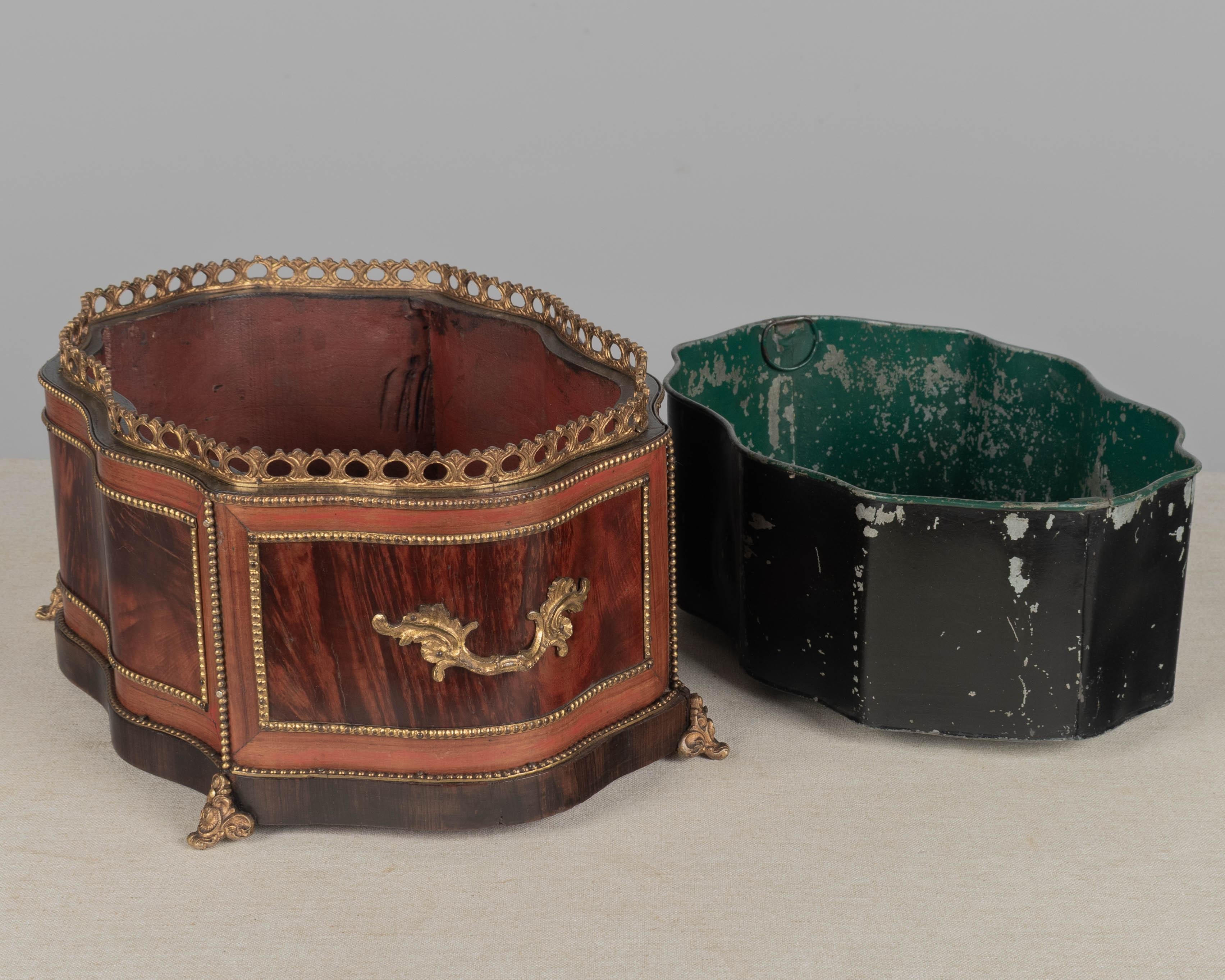 19th Century French Napoleon III Jardinière or Planter in vendita 3