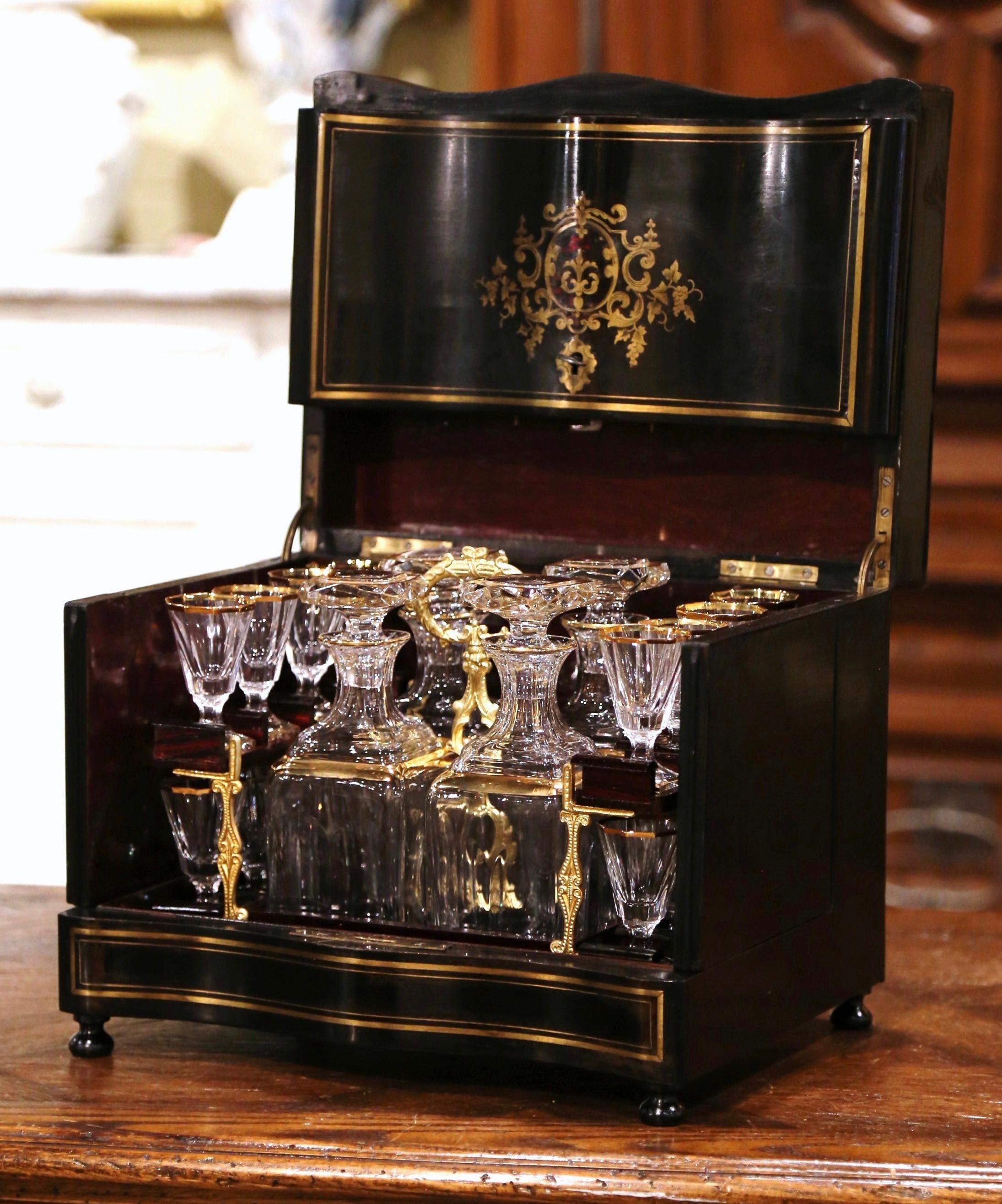 19th Century French Napoleon III Mahogany and Bronze Inlaid Liquor Box In Excellent Condition In Dallas, TX