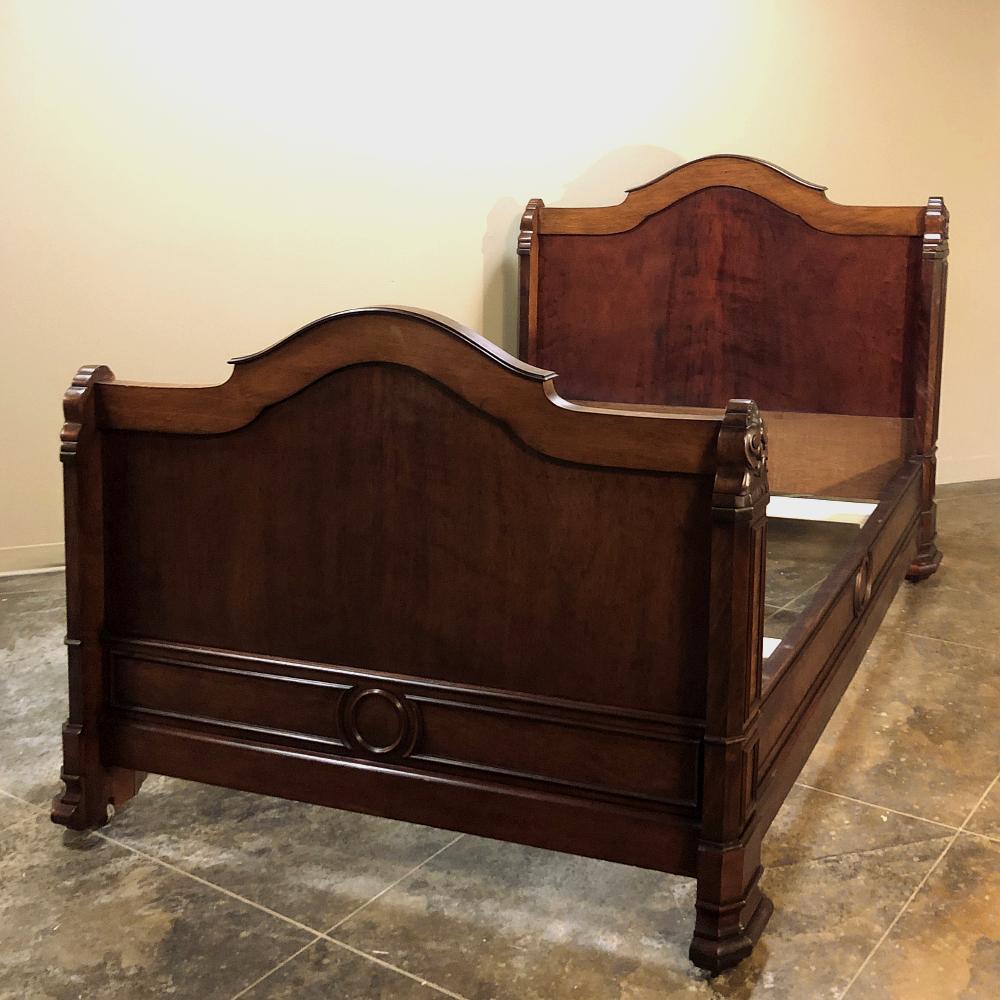 19th Century French Napoleon III Mahogany Day Bed In Good Condition For Sale In Dallas, TX