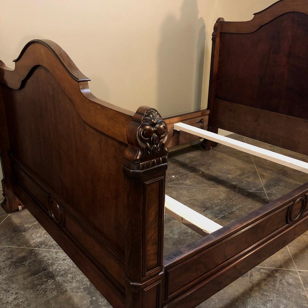 Mid-19th Century 19th Century French Napoleon III Mahogany Day Bed For Sale