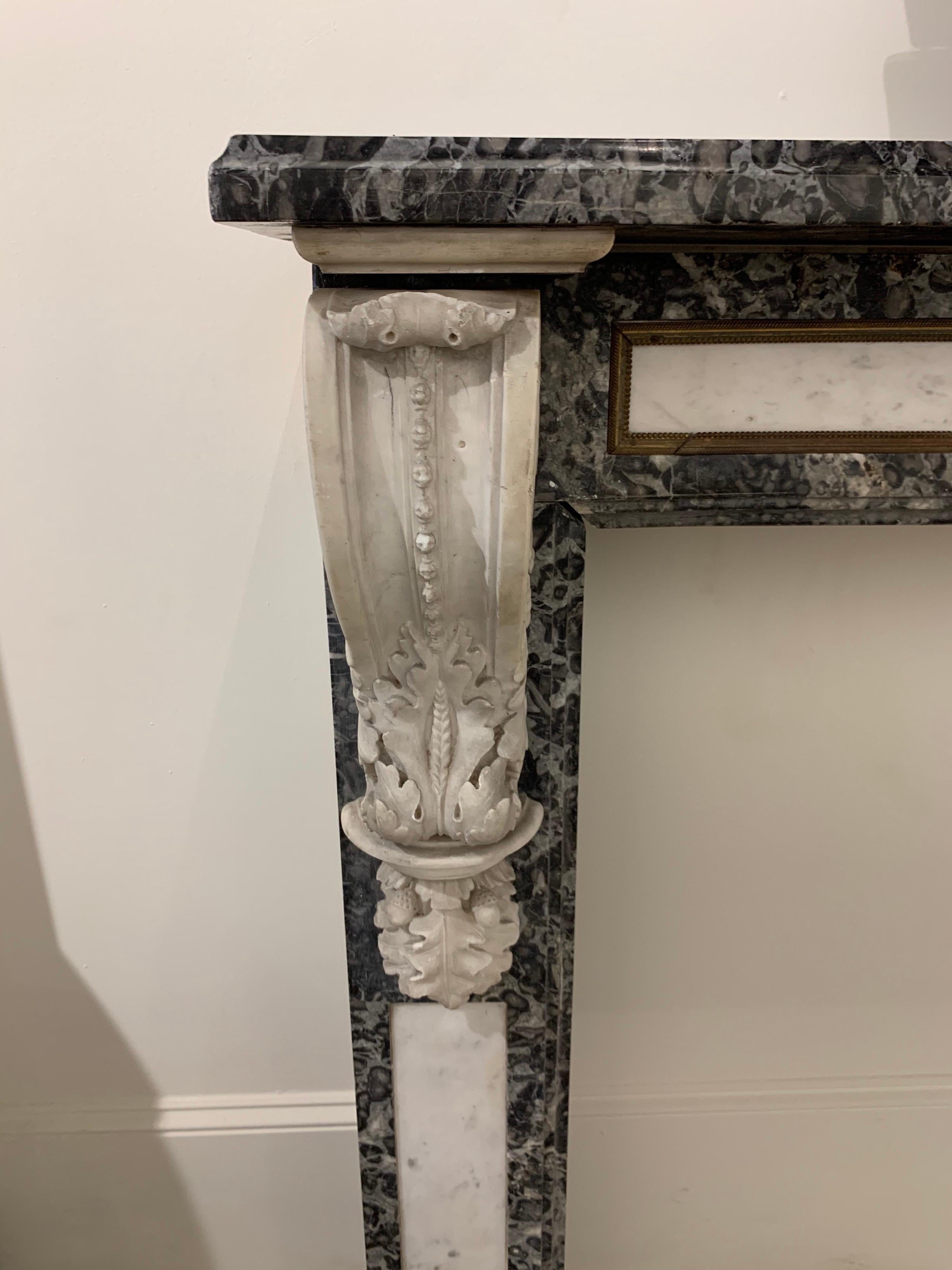 19th Century French Napoleon III Marble and Gilt Bronze Fire Place Mantel In Good Condition For Sale In Dallas, TX