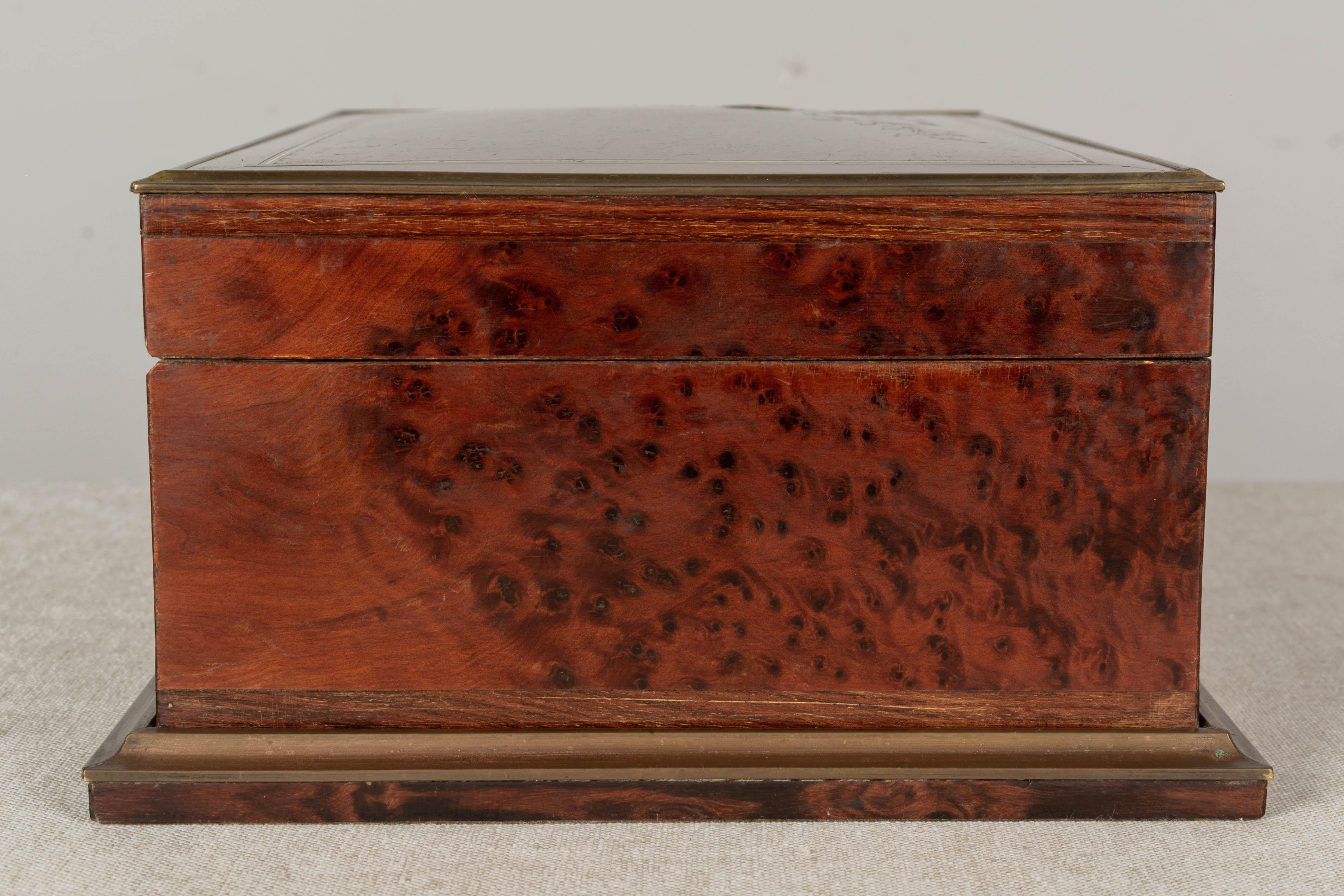 19th Century French Napoleon III Marquetry Sewing Box For Sale 5