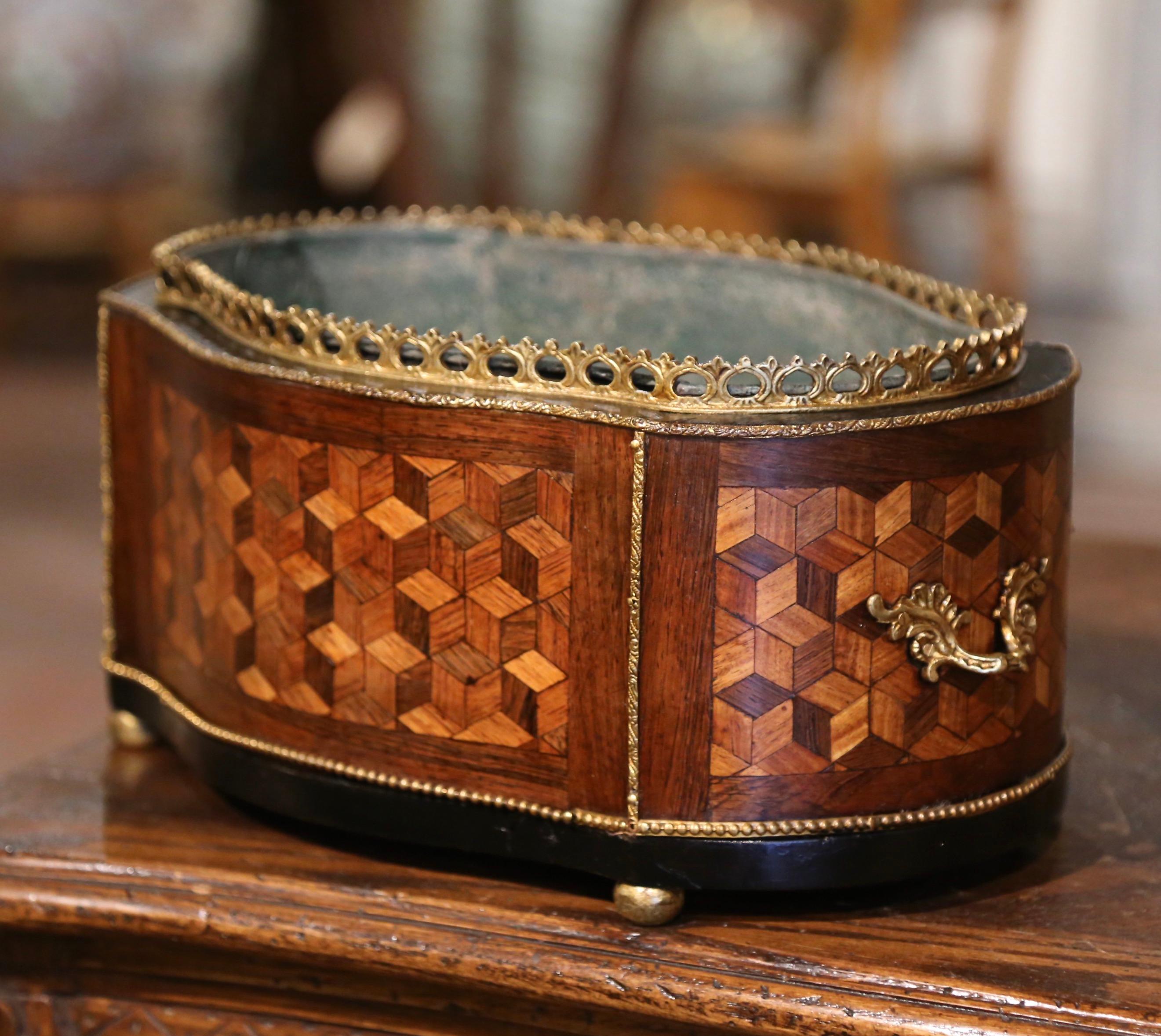 19th Century French Napoleon III Marquetry Walnut and Bronze Bombe Jardinière In Excellent Condition In Dallas, TX