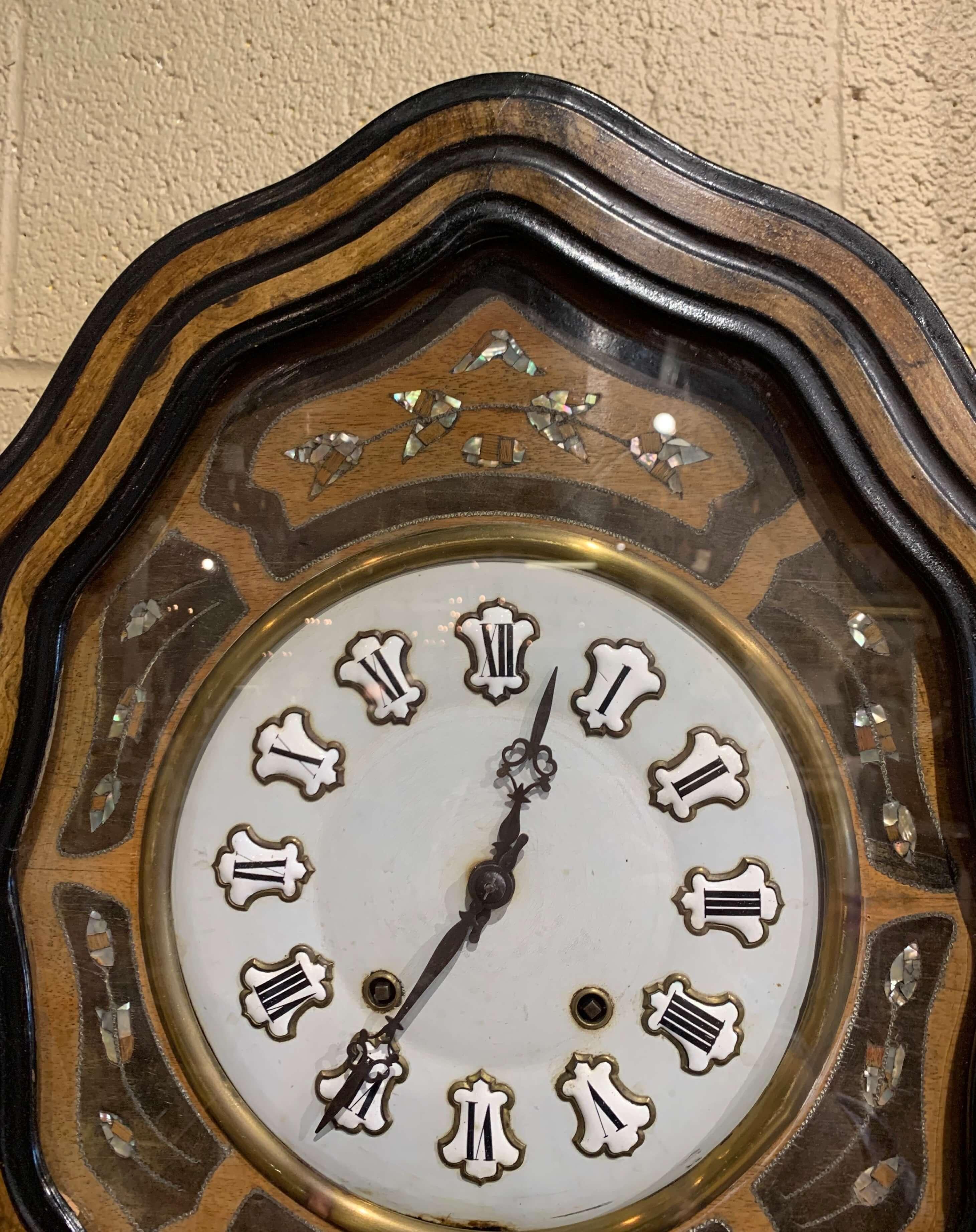 clock from labyrinth