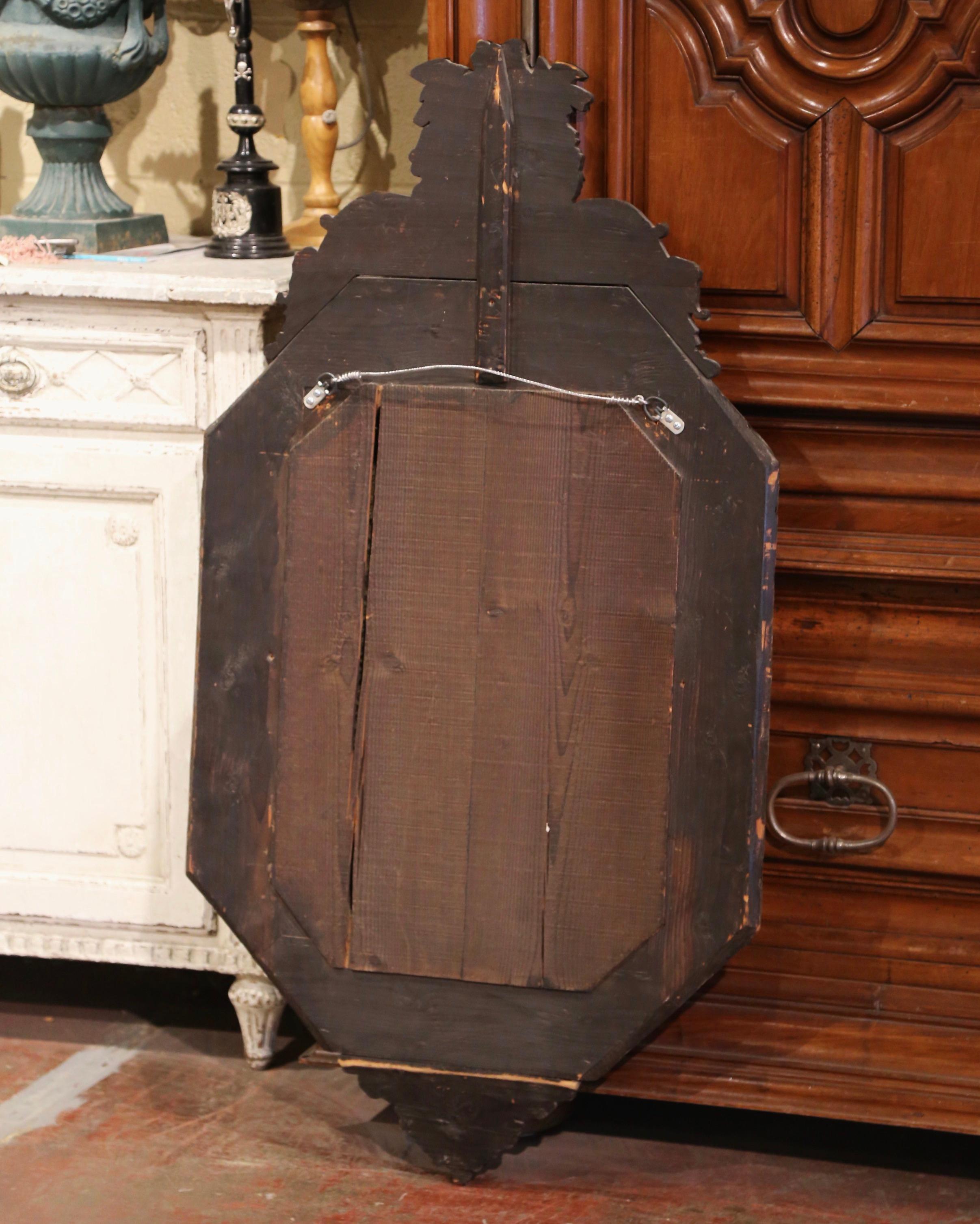 19th Century French Napoleon III Octagonal Repousse Brass Beveled Overlay Mirror For Sale 6