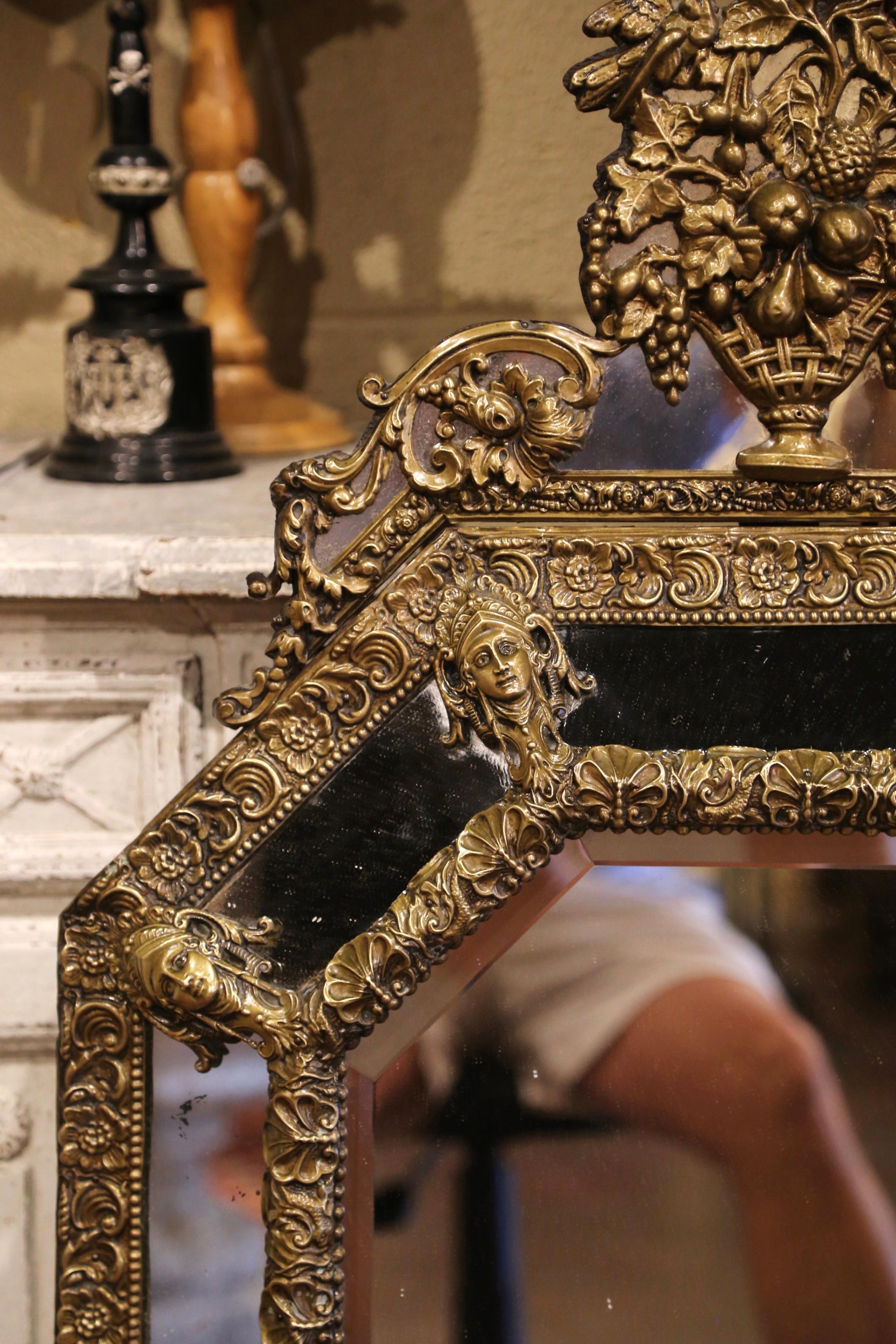 19th Century French Napoleon III Octagonal Repousse Brass Beveled Overlay Mirror For Sale 2
