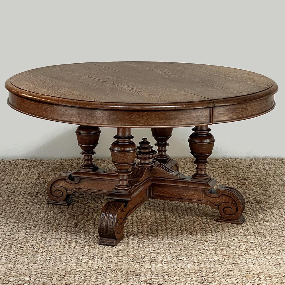 19th Century French Napoleon III Oval Coffee Table is a timeless design, combining the traffic-friendly oval table top with a sturdy 