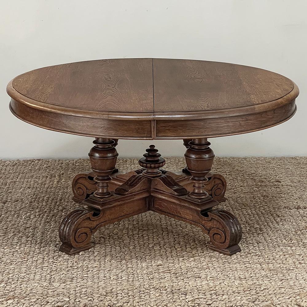 Hand-Crafted 19th Century French Napoleon III Oval Coffee Table For Sale
