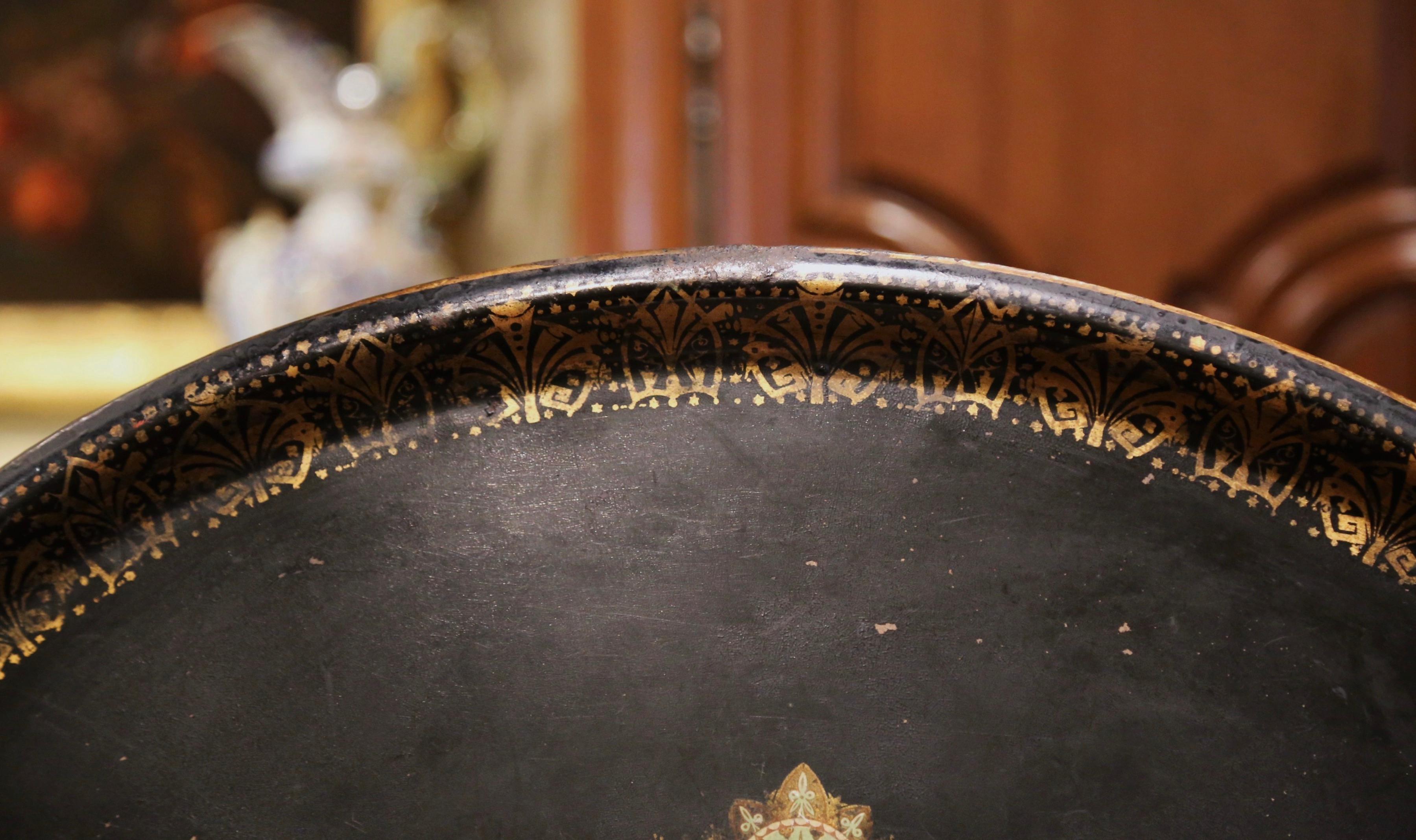 19th Century French Napoleon III Oval Tole Tray with Hand Painted Medallion In Excellent Condition For Sale In Dallas, TX