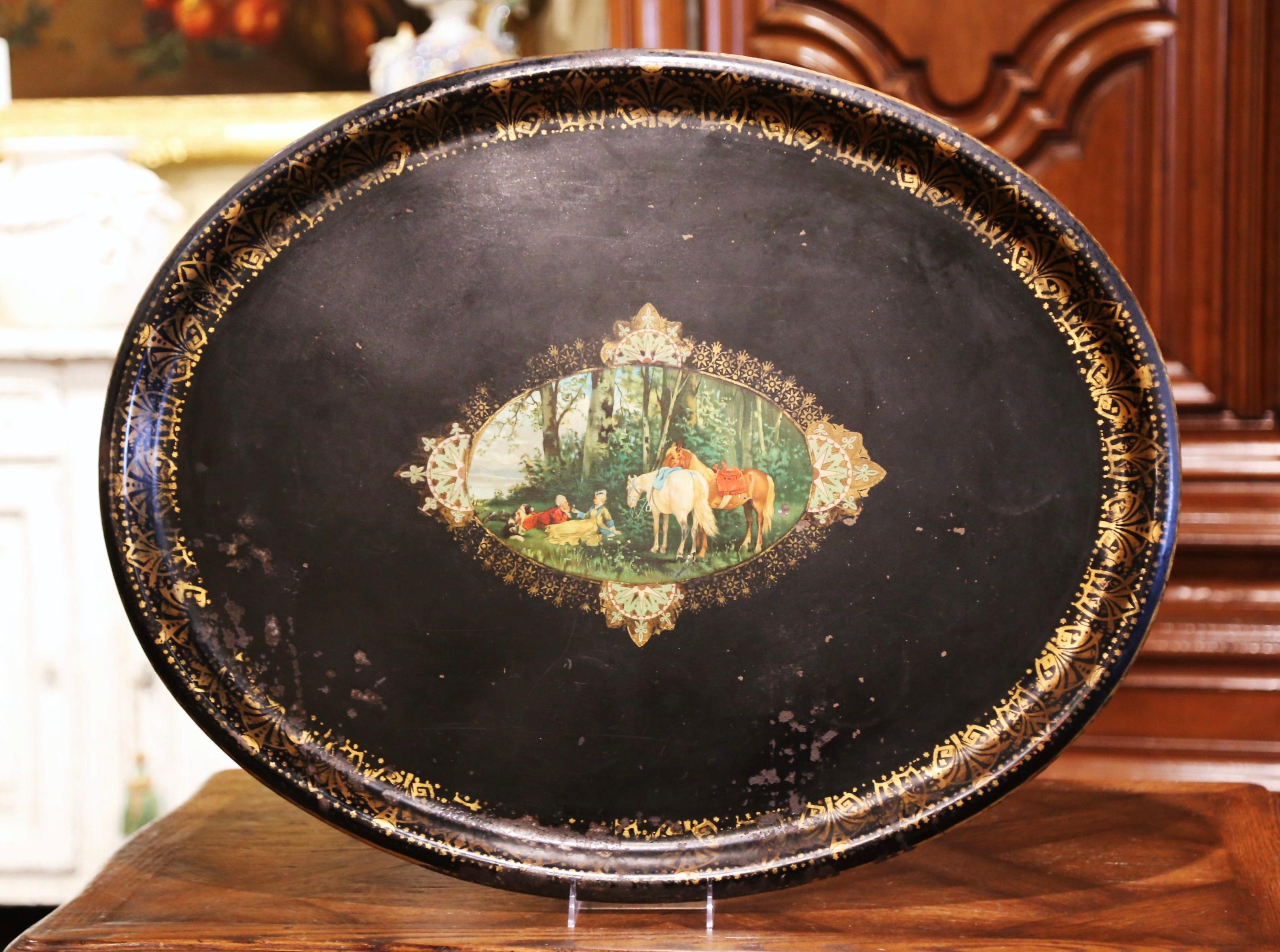 Noirci Plateau ovale en tôle Napoléon III français du XIXe siècle avec médaillon peint à la main en vente