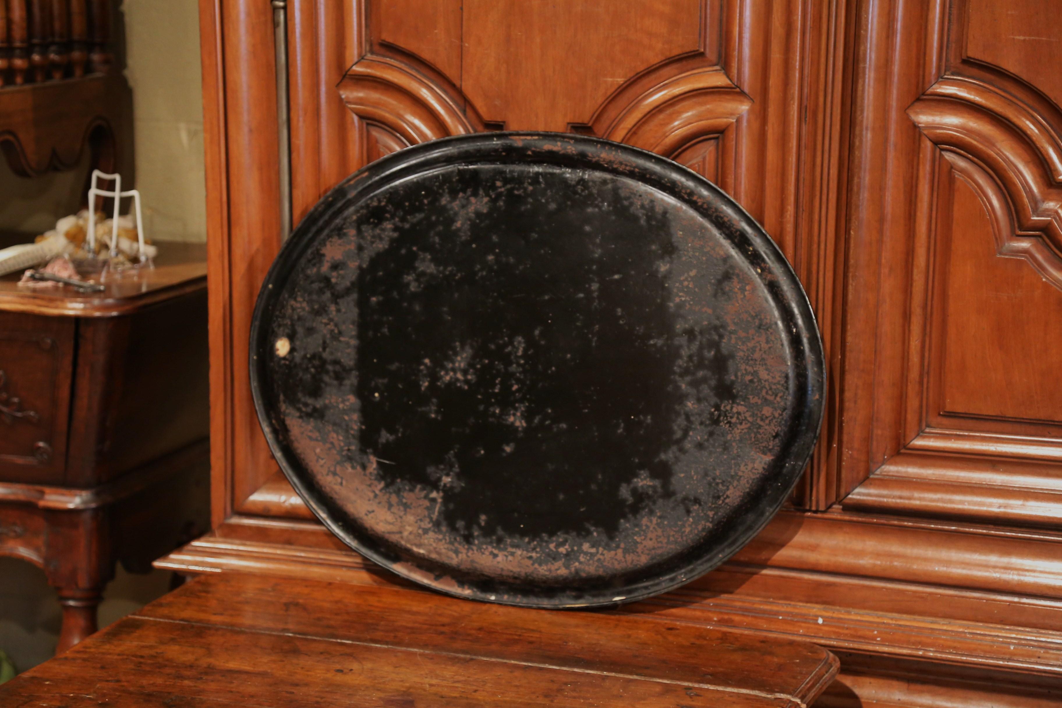 19th Century French Napoleon III Oval Tole Tray with Hand Painted Medallion For Sale 2