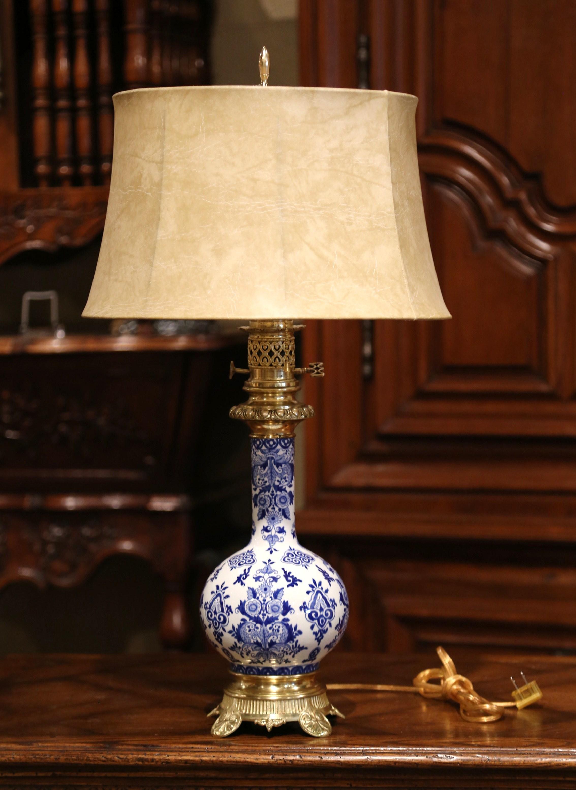 19th Century French Napoleon III Painted Porcelain and Bronze Converted Oil Lamp In Excellent Condition In Dallas, TX