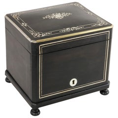 19th Century French Napoleon III Period Black Lacquer Cigar Box with Bone Inlay