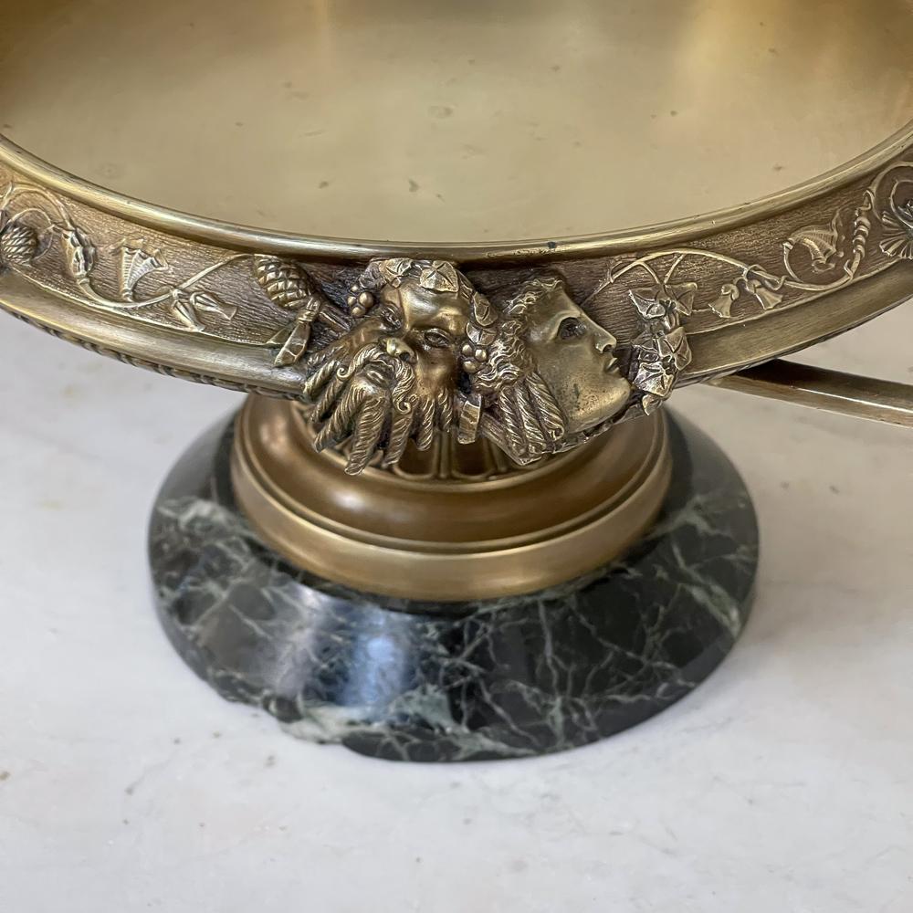 Centrotavola francese del XIX secolo del periodo di Napoleone III in bronzo su base di marmo in vendita 6