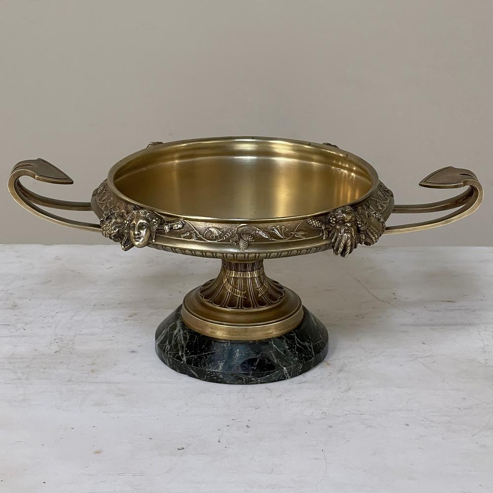 Centre de table en bronze d'époque Napoléon III du 19ème siècle sur socle en marbre Bon état - En vente à Dallas, TX