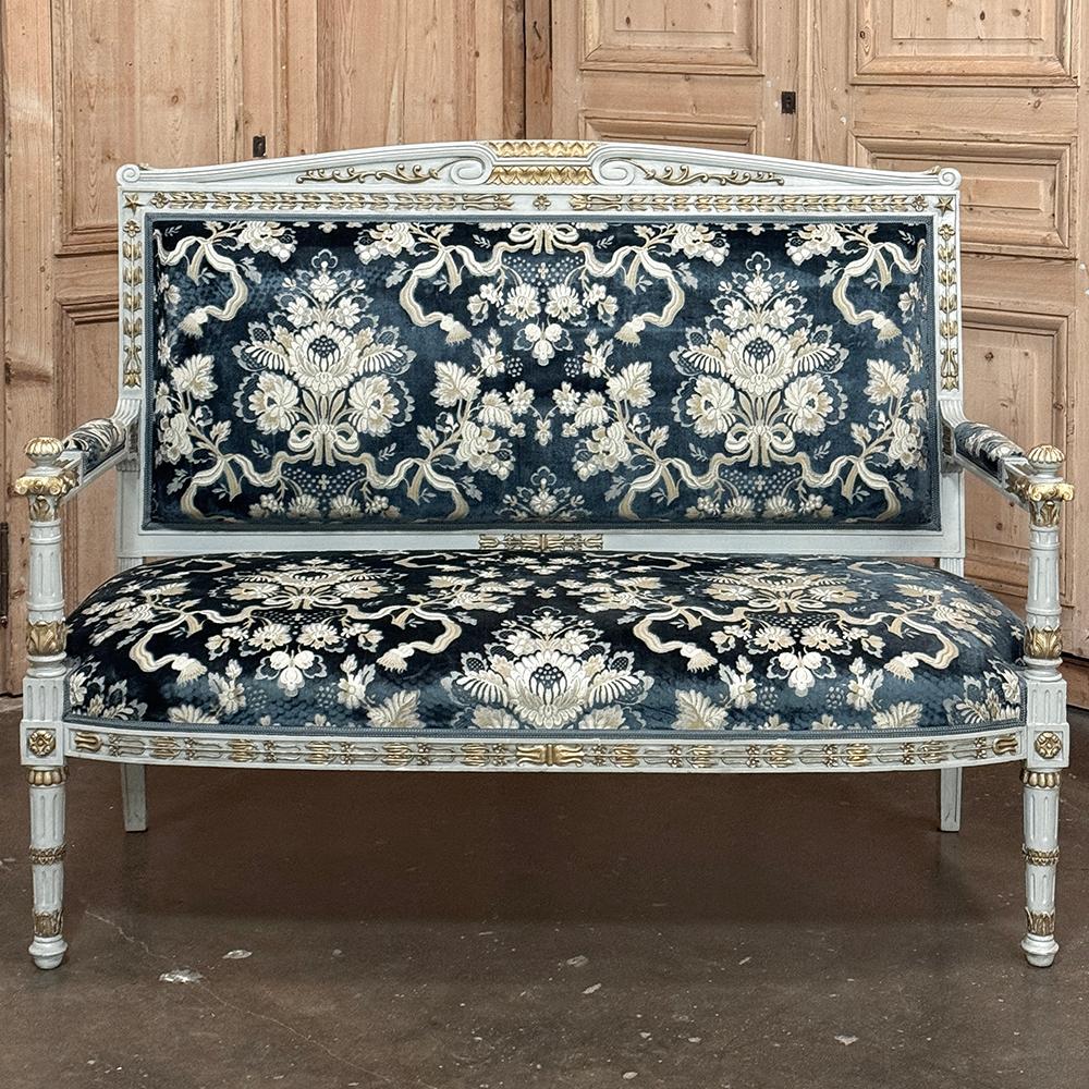 Französisches bemaltes Sofa ~ Canape, Napoleon III.-Periode, Empire-Stil, 19. Jahrhundert im Zustand „Gut“ im Angebot in Dallas, TX
