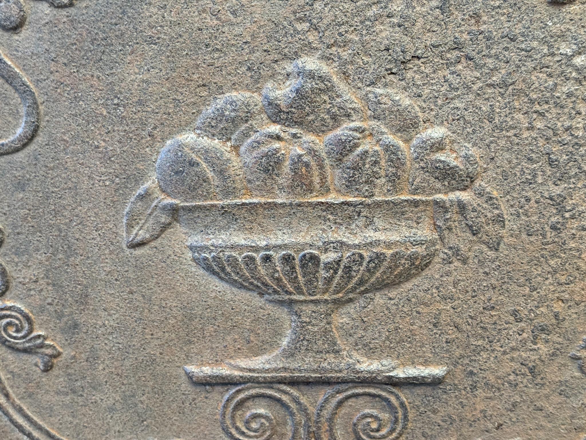 Plaque de cheminée / dosseret d'époque Napoléon III du 19e siècle Bon état - En vente à Soest, NL