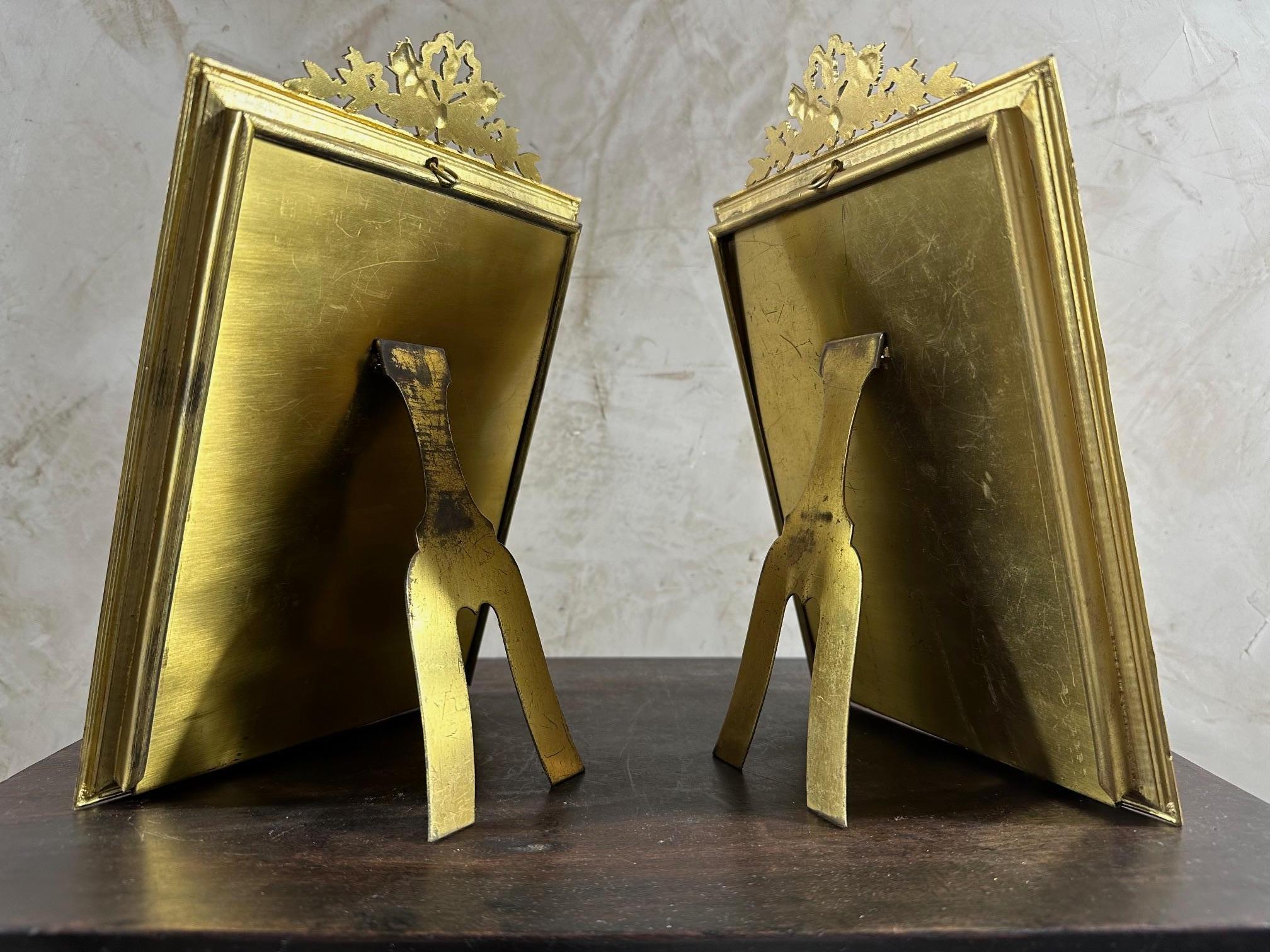 19th century French Napoleon III Period Pair of Gilded Bronze Picture Frames 1