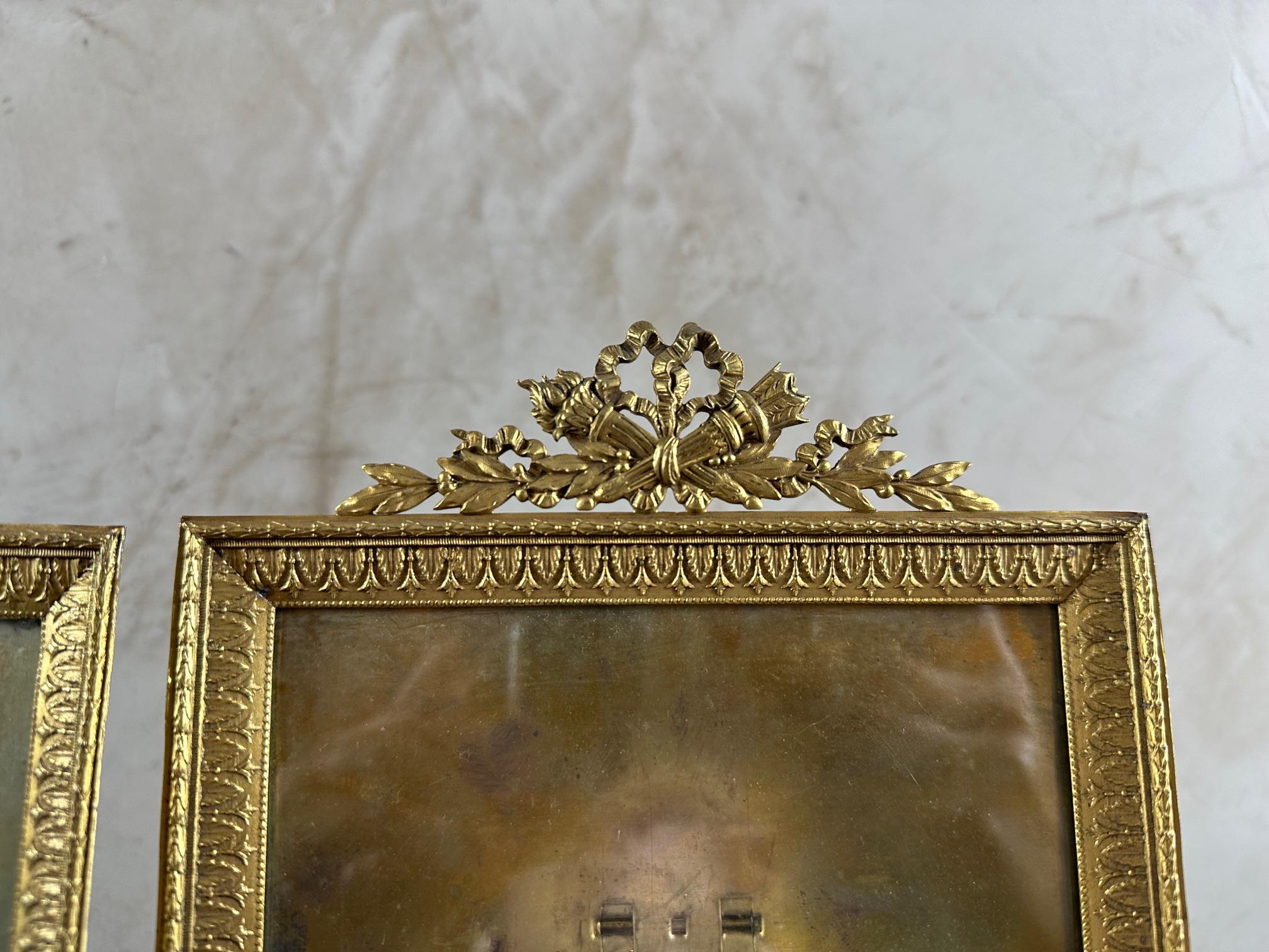 19th century French Napoleon III Period Pair of Gilded Bronze Picture Frames 4