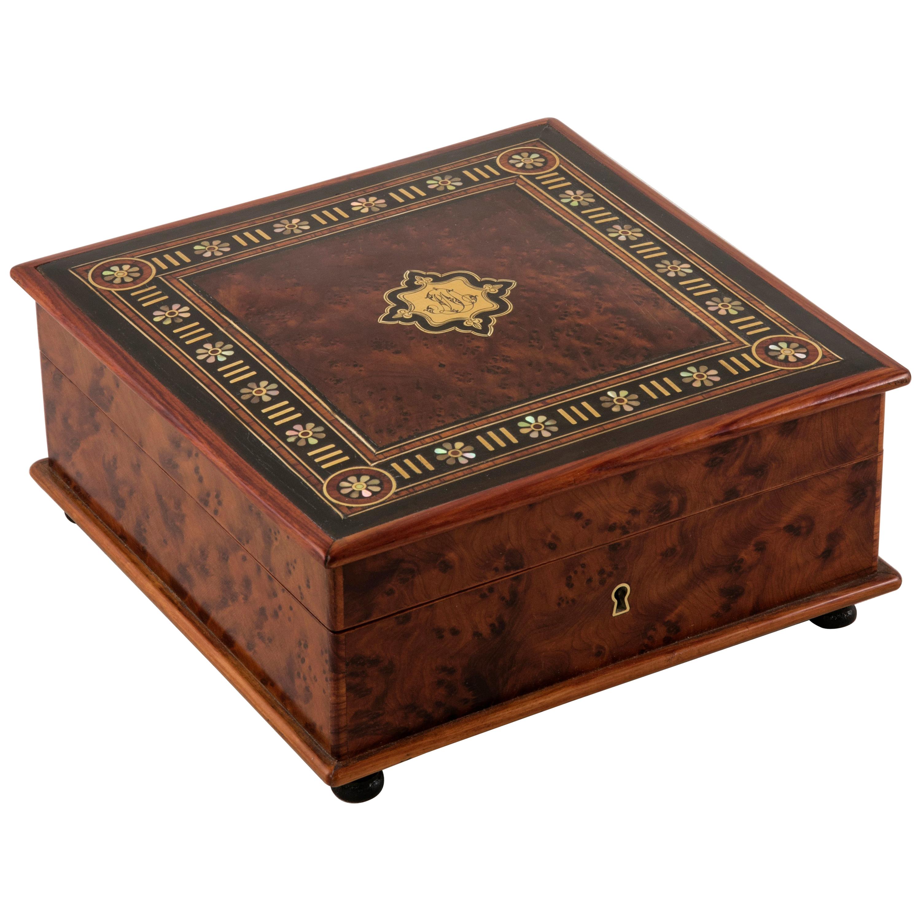 19th Century French Napoleon III Period Rosewood and Thuya Wood Marquetry Box