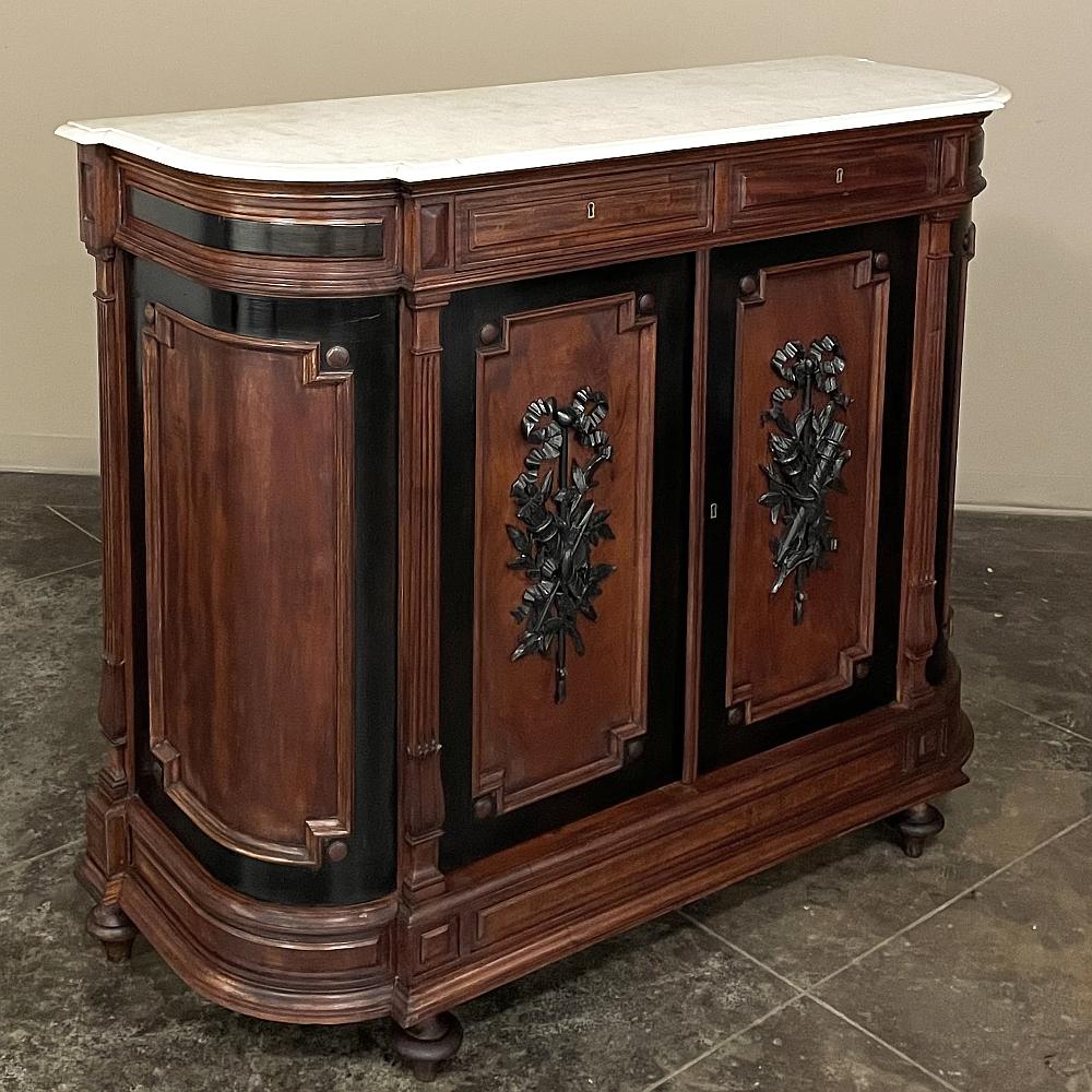 19th Century French Napoleon III Period Walnut Buffet with Carrara Marble In Good Condition For Sale In Dallas, TX