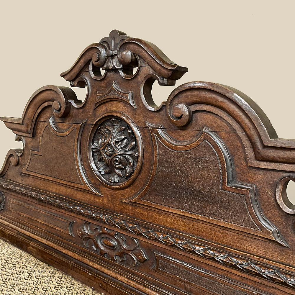 19th Century French Napoleon III Period Walnut Hall Bench For Sale 9