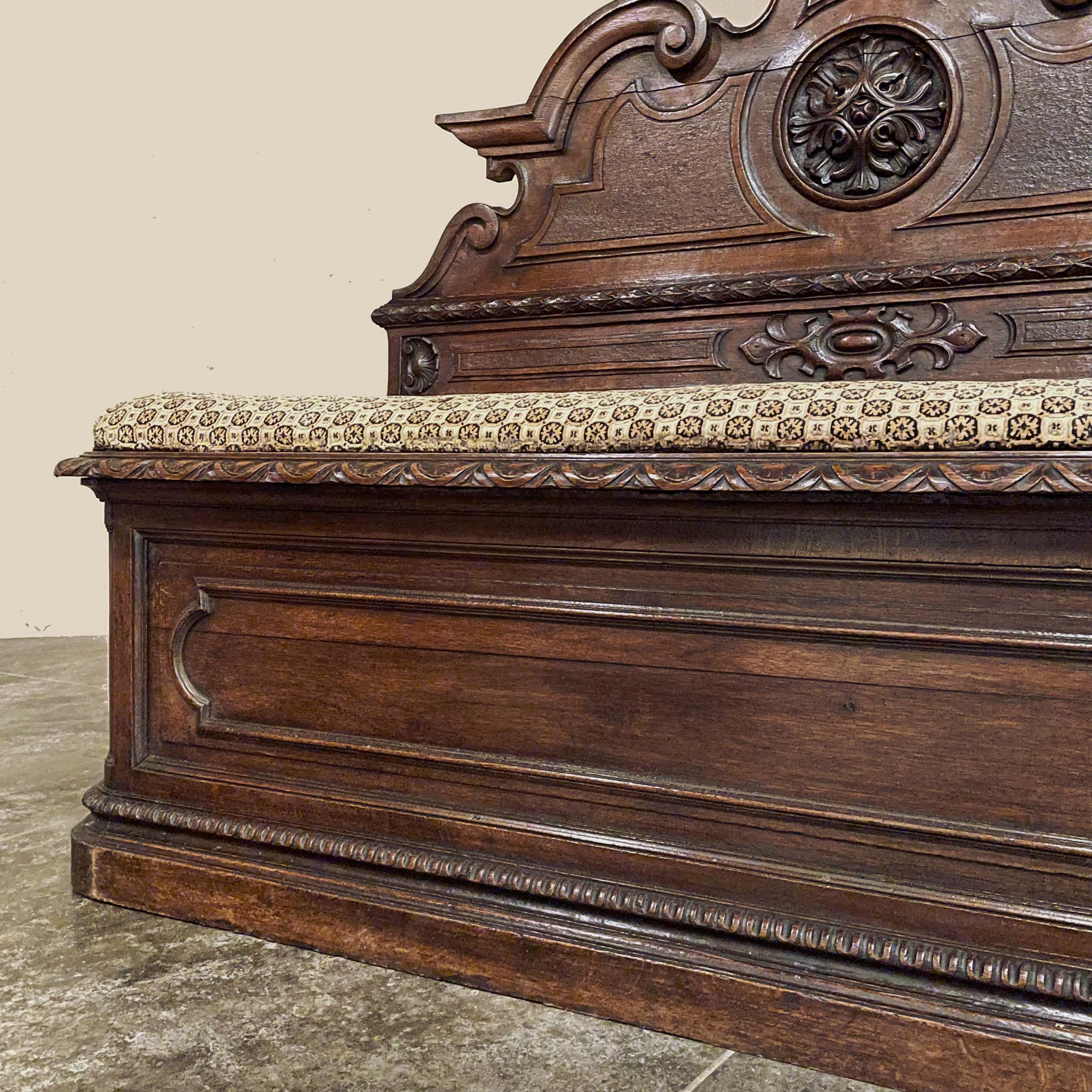 19th Century French Napoleon III Period Walnut Hall Bench For Sale 13